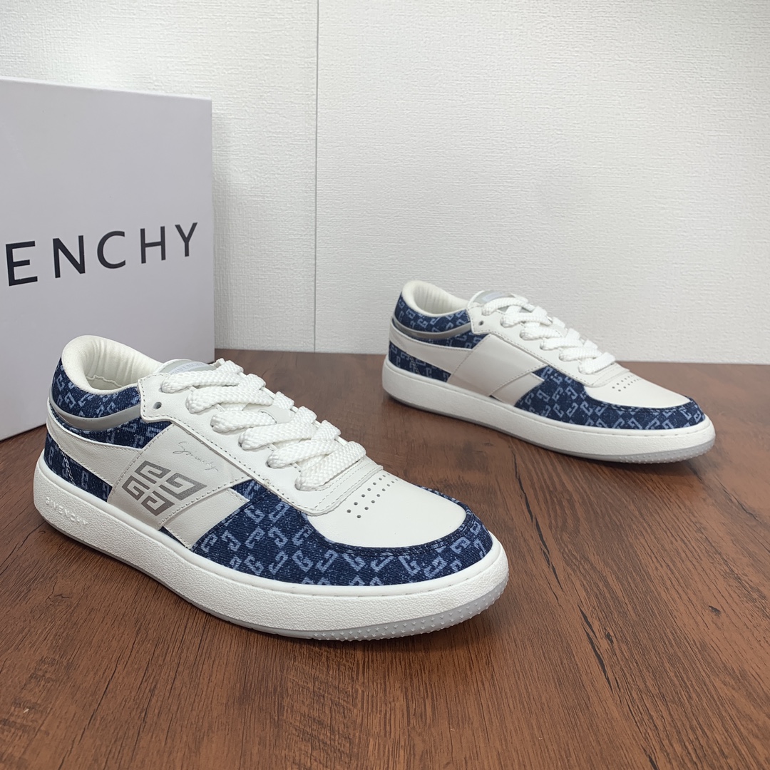 Givenchy/Givenchy! G Move Series! 72 Denim Men's Low Top Sneakers First!-Running shoes styleNew imported materials Double cowhide leather overlays on the upper and fabric comfort body Smooth outsole circumference on the line Super durable!GIVENCHY 4G logo on tongue and heel, GIVENCHY logo embossed on the side of the sole, GIVENCHY logo on the heel, GIVENCHY 4G logo embossed on the leather insole. Comfortable, versatile and classic boardshorts!-The GIVENCHY 4G shoes are comfortable and easy to wear!  Available in original packaging and multiple colors!Size: 39-40-41-42-43-44 (38.45 non-returnable)P760