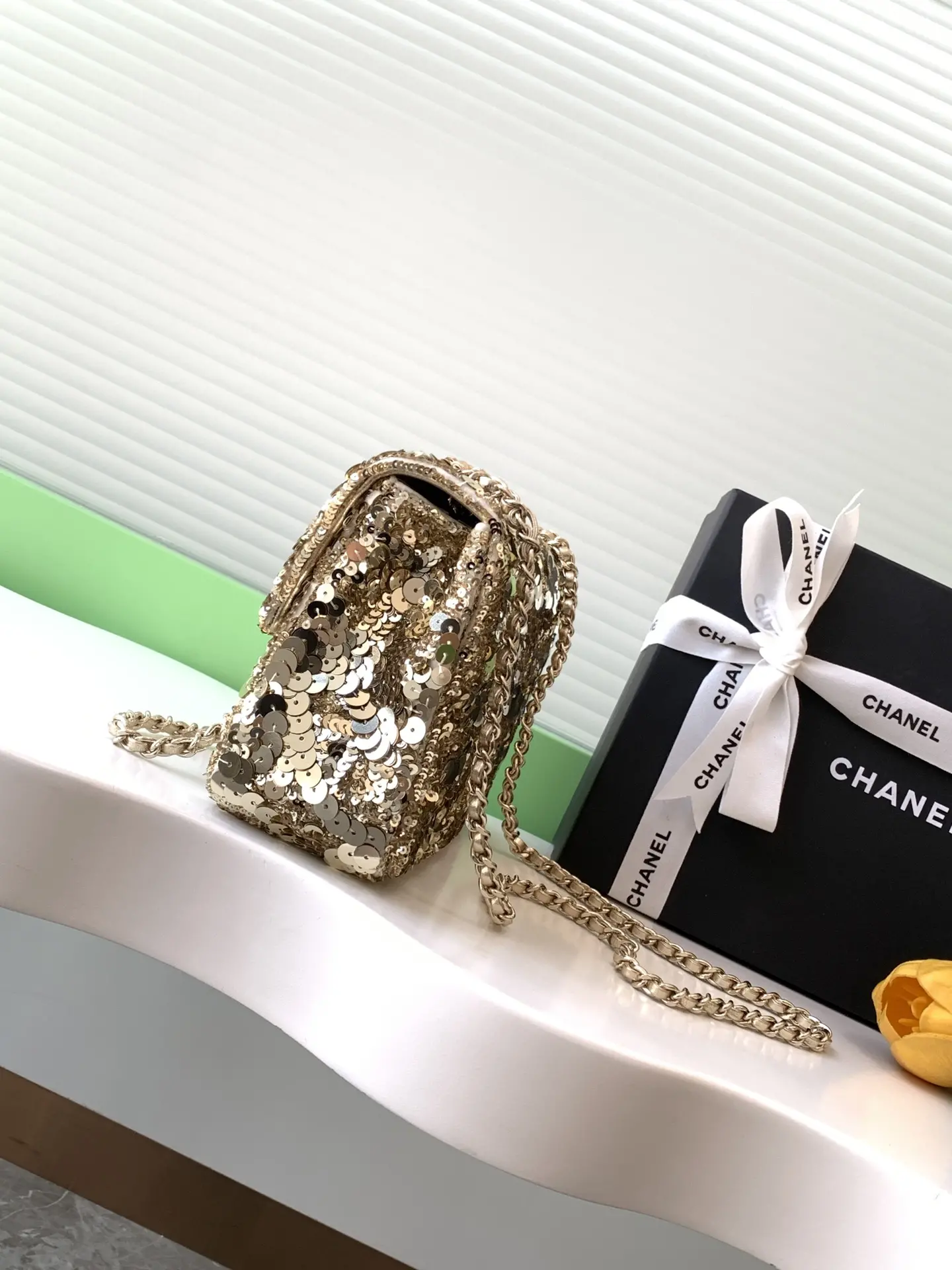 CHANEL CF oro super lentejuelas de brillo de otoño e invierno filtro SO NEGRO frito calle super cool en especie es simplemente hermoso frito super raras cuentas rentable super alta de esta temporada la bolsa más digno de lentejuelas de color empalme brillante amor es simplemente ilimitada amplificación de su encanto temperamento y la elegancia de la tendencia de la moda son sinónimos de ella como un bolso de la cena es también muy adecuado para una vida tesoros de laTamaño 14-21-8