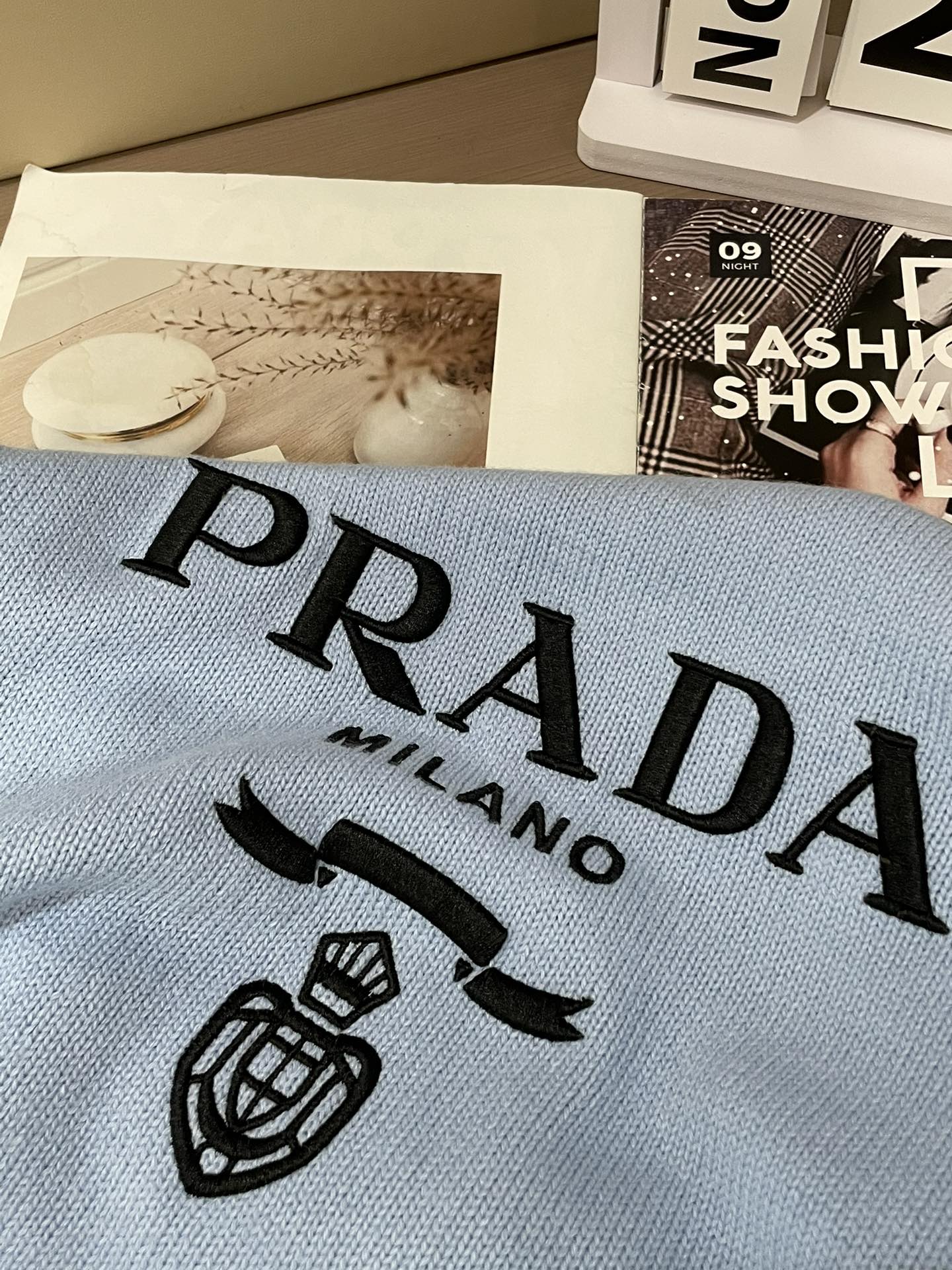 Imagem [4]-P590PRADA camisola 2024 outono e inverno última coleção contador 1:1 reprodução de topo qualidade total! Parágrafo engrossado hipster must-have produto único! Conheça os bens do ferro velho apressar-se Tecido: 100% lã tamanho M ~ 3XL.🌽-Sacos Faux elevados