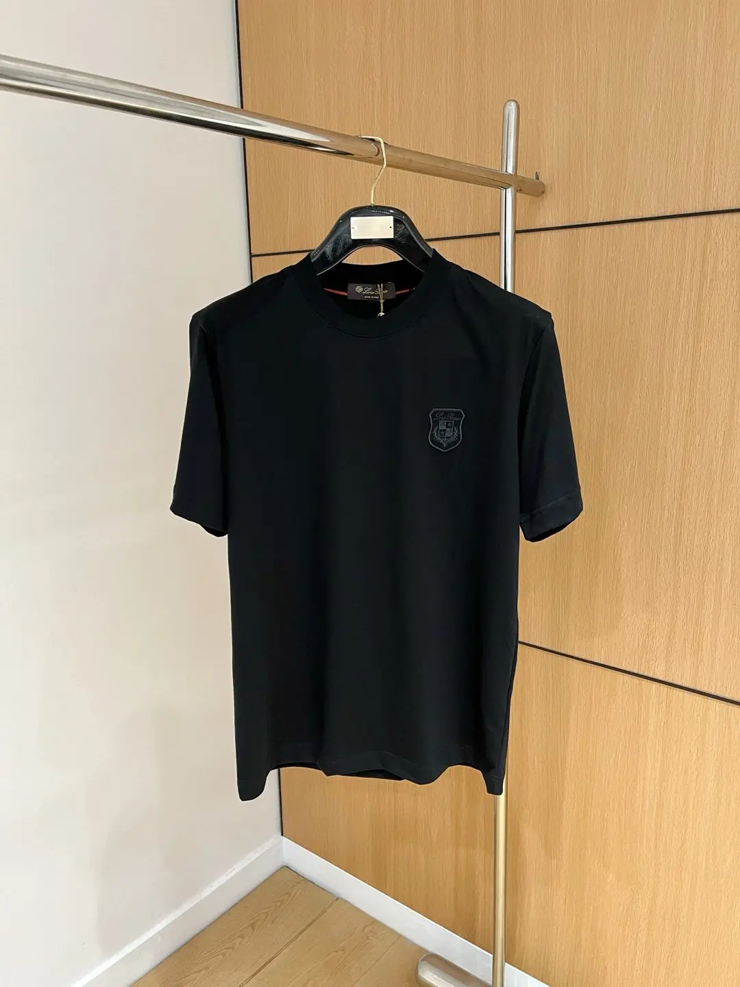 p460 LP family 25SS spring and summer round neck short sleeve High-end quality Exclusive custom fabrics Thinner and more breathable Custom LOGO Fashionable Black White Size S-XXL