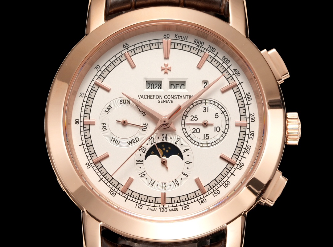 Vacheron Constantin Heritage Series 5000 T/000 P_B045 Calendário Perpétuo Relógio Multifunções1: Equipado com o mesmo movimento que o movimento autêntico, a roda de balanço é idêntica à autêntica, todas as funções podem ser usadas normalmente2: Os quatro cantos da curvatura da caixa para melhorar a curvatura da cor do mostrador mais adequada para os 12 índices polidos mais delicados em geral mais perto do contador!3: Com couro de vaca italiano para deixar o pulso mais confortável e confortável!A fábrica TW produziu Vacheron Constantin! A fábrica TW produz o Vacheron Constantin . A coleção Denton's Heritage é uma mistura do ADN mais singular da Vacheron Constantin. O ADN único de Denton é um símbolo da elegância máxima da Vacheron Constantin, reflectindo plenamente as mais puras tradições da alta relojoaria! Adequado para uma variedade de ocasiões de negócios simples convergência requintado não perder a elegância! -Sacos de réplica de alta qualidade