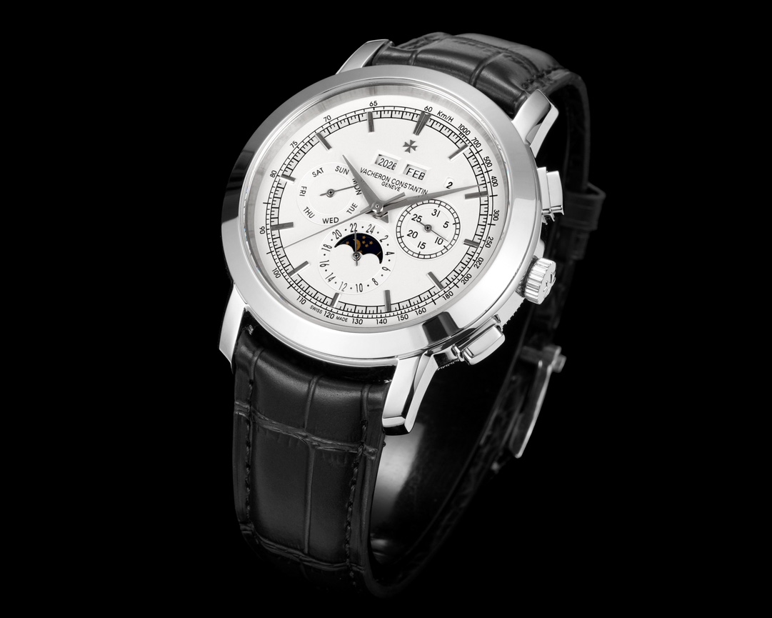 Vacheron Constantin Heritage Series 5000 T/000 P_B045 Calendário Perpétuo Relógio Multifunções1: Equipado com o mesmo movimento que o movimento autêntico, a roda de balanço é idêntica à autêntica, todas as funções podem ser usadas normalmente2: Os quatro cantos da curvatura da caixa para melhorar a curvatura da cor do mostrador mais adequada para os 12 índices polidos mais delicados em geral mais perto do contador!3: Com couro de vaca italiano para deixar o pulso mais confortável e confortável!A fábrica TW produziu Vacheron Constantin! A fábrica TW produz o Vacheron Constantin . A coleção Denton's Heritage é uma mistura do ADN mais singular da Vacheron Constantin. O ADN único de Denton é um símbolo da elegância máxima da Vacheron Constantin, reflectindo plenamente as mais puras tradições da alta relojoaria! Adequado para uma variedade de ocasiões de negócios simples convergência requintado não perder a elegância! -Sacos de réplica de alta qualidade