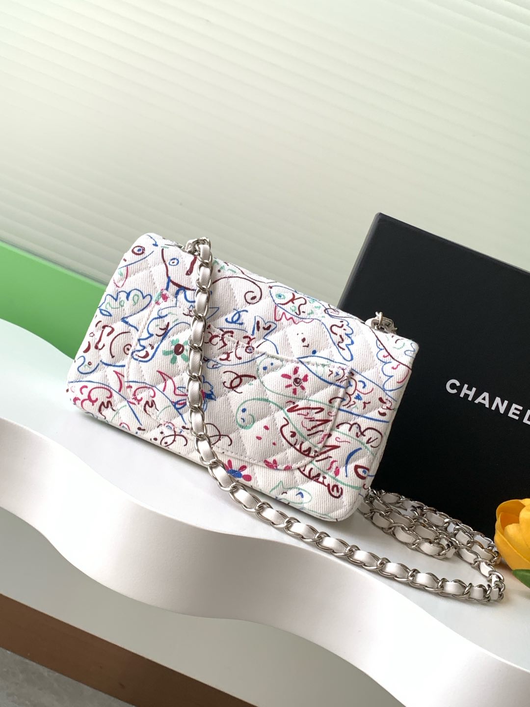 Chanel 25C cf colorful tweed canvas now every season have this fancy canvas tweed in the end the audience is who ah [cover face R] this thing really good look well change to not Chanel that flavor left a logo size 20cm with packaging - high imitation bags