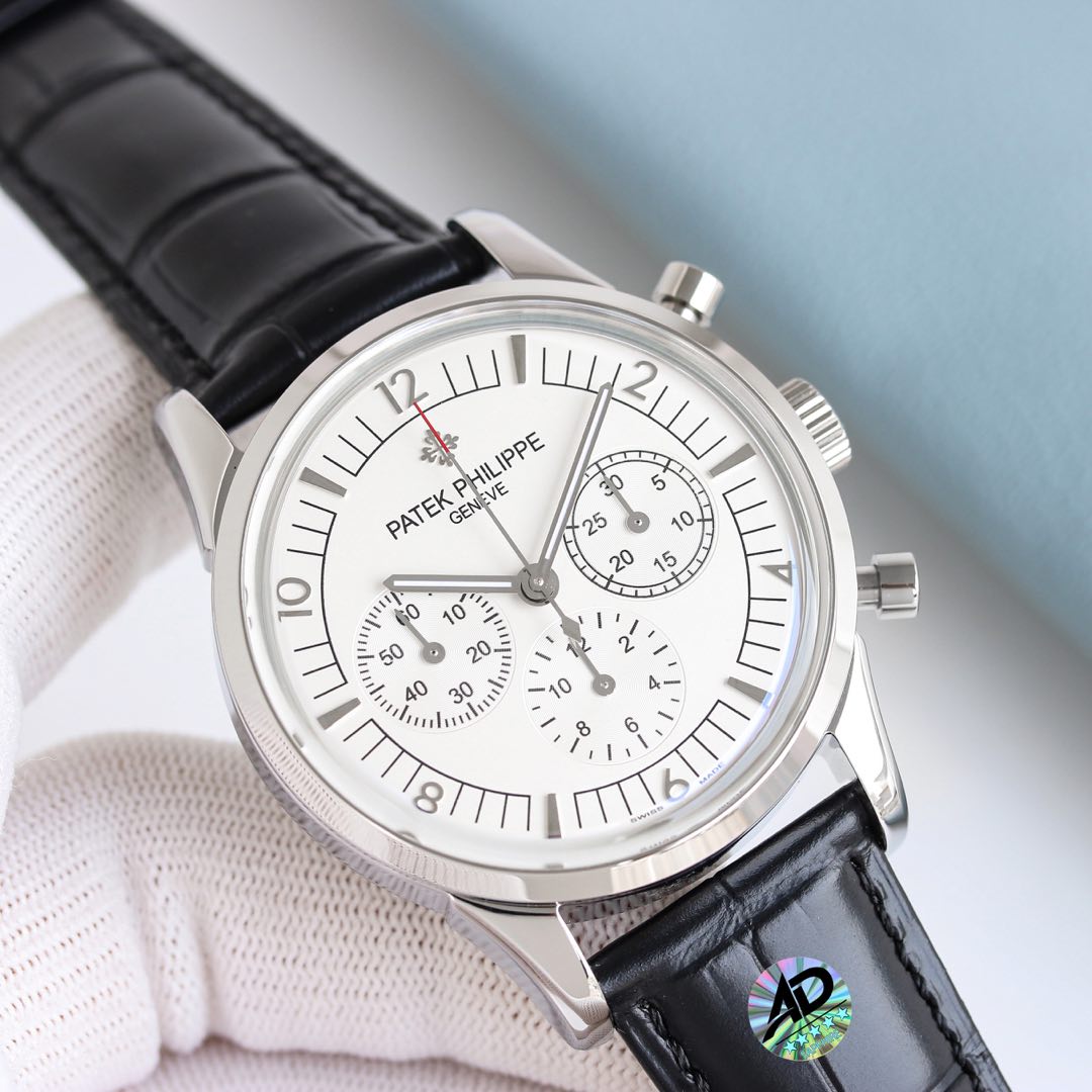 Coleção de cronógrafos Patek Philippe Silver Super Complication! Os detalhes do coração do trabalho: 1: a equipe levou mais de dois anos para projetar cuidadosamente, independentemente do custo e se atreve a ser o primeiro a se esforçar para a perfeição para superar as dificuldades para romper o gargalo do modelo de movimento de tecnologia multi-camada 7750 versão atualizada da qualidade e estabilidade! 2: tamanho 41 mm de espessura 14 mm! 3: caso para a boca de tecnologia de relógio nano banhado a platina 316L da caixa de aço inoxidável 316 é uma atmosfera mais nobre com a cinta com a pele de bezerro italiana! Atmosfera mais óbvia e sofisticada! Merece-o! ⚠️ Por favor, reconheça os sacos de imitação de alta qualidade exclusivos!