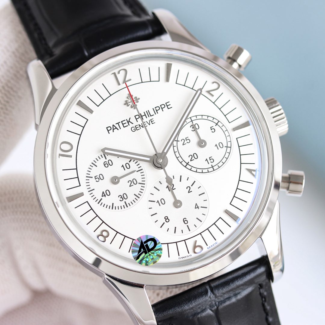 Coleção de cronógrafos Patek Philippe Silver Super Complication! Os detalhes do coração do trabalho: 1: a equipe levou mais de dois anos para projetar cuidadosamente, independentemente do custo e se atreve a ser o primeiro a se esforçar para a perfeição para superar as dificuldades para romper o gargalo do modelo de movimento de tecnologia multi-camada 7750 versão atualizada da qualidade e estabilidade! 2: tamanho 41 mm de espessura 14 mm! 3: caso para a boca de tecnologia de relógio nano banhado a platina 316L da caixa de aço inoxidável 316 é uma atmosfera mais nobre com a cinta com a pele de bezerro italiana! Atmosfera mais óbvia e sofisticada! Merece-o! ⚠️ Por favor, reconheça os sacos de imitação de alta qualidade exclusivos!