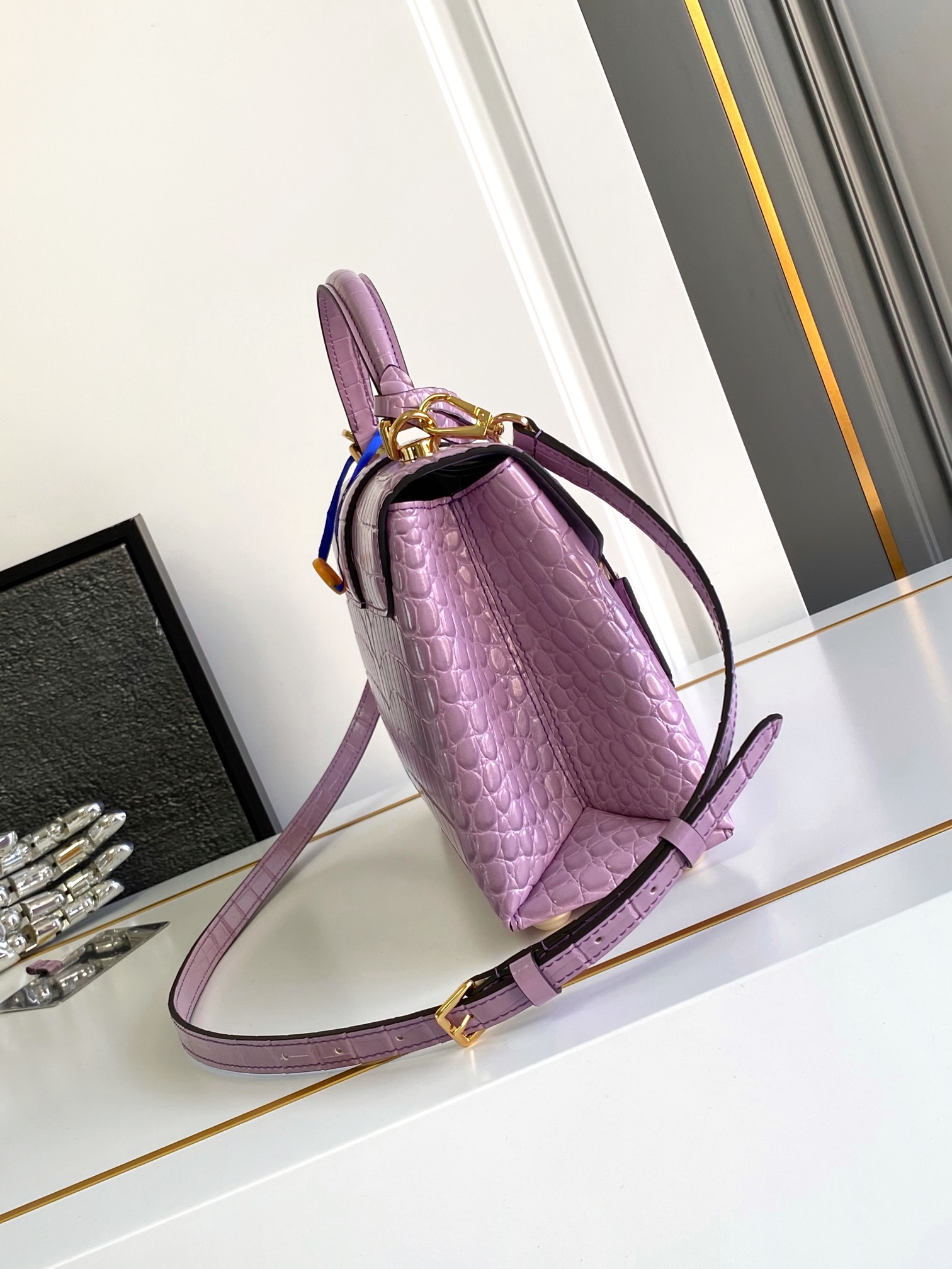 Picture [2]-P2500 LV Large M84714 light purple Size:27×18×9cm-High-fashion bags