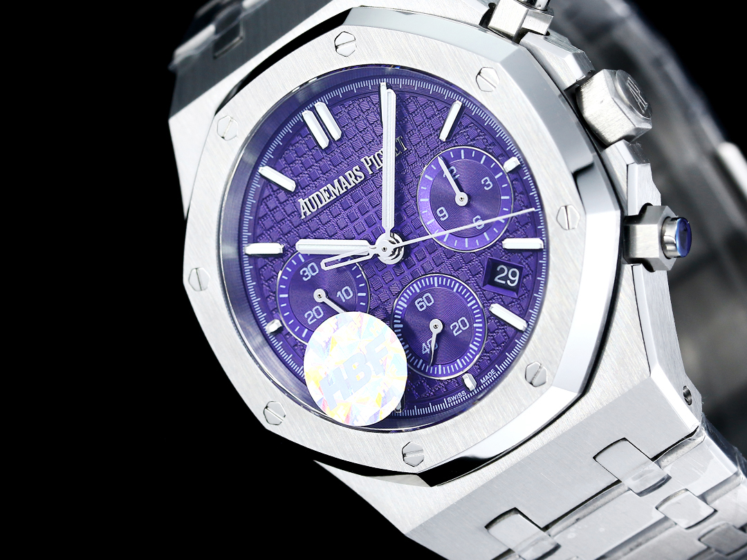 AP Audemars Piguet Purple Audemars Piguet 2024 Fin d'année.La version la plus haute du marché (boîtier moulé original en trois pièces, réplique unique, la plus fine et la meilleure, pas de contrefaçon du tout).Audemars Piguet Royal Oak 26240ST.OO.1320ST.01 chronographe !1⃣️Use identique au mouvement chronographe 7750 authentique (position de 6 lettres pour la petite seconde) !2⃣️316L Le boîtier en acier inoxydable (trois pièces) est brossé et partiellement poli pour révéler un caractère unique, à la fois raffiné et robuste !3 ️⃣⃣ LOGO littéral est l'utilisation des lettres dingde réelle apparaissent plus tridimensionnelle non-marché stick UP !4 ️⃣⃣ atmosphère rugueuse de 41mm cadran 14mm d'épaisseur forte pleine !5️⃣Super l'affichage lumineux permet de lire l'heure dans n'importe quel environnement !HBF a passé 16 mois un à un réplique originale travail d'artisanat deuxième au marché version ordinaire bienvenue tous les amis de montres dégustation !