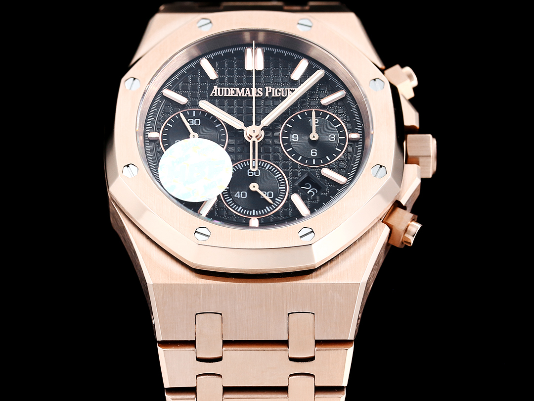 AP Audemars Piguet Prata e Branco Audemars Piguet 2024 Fim do ano.A versão mais elevada do mercado (caixa original moldada em três peças, réplica única, a mais fina e a melhor, sem falsificações).Audemars Piguet Royal Oak 26240ST.OO.1320ST.01 cronógrafo!1⃣️Use o mesmo que o genuíno (6-letter position small seconds) 7750 movimento cronógrafo!2⃣️316L caixa de aço inoxidável (conjunto de três peças) é escovada e parcialmente polida para revelar uma singularidade refinada e dura!3 ️⃣⃣ O LOGOTIPO literal que utiliza as letras reais do dingde parece mais tridimensional e não comercializado!4 ️⃣⃣ atmosfera áspera de 41mm mostrador 14mm espessura forte cheio!5️⃣Super ecrã luminoso forte pode ler a hora em qualquer ambiente!HBF passou 16 meses um para um trabalho de artesanato réplica original segundo para a versão comum do mercado bem-vindo todos os amigos relógio degustação!