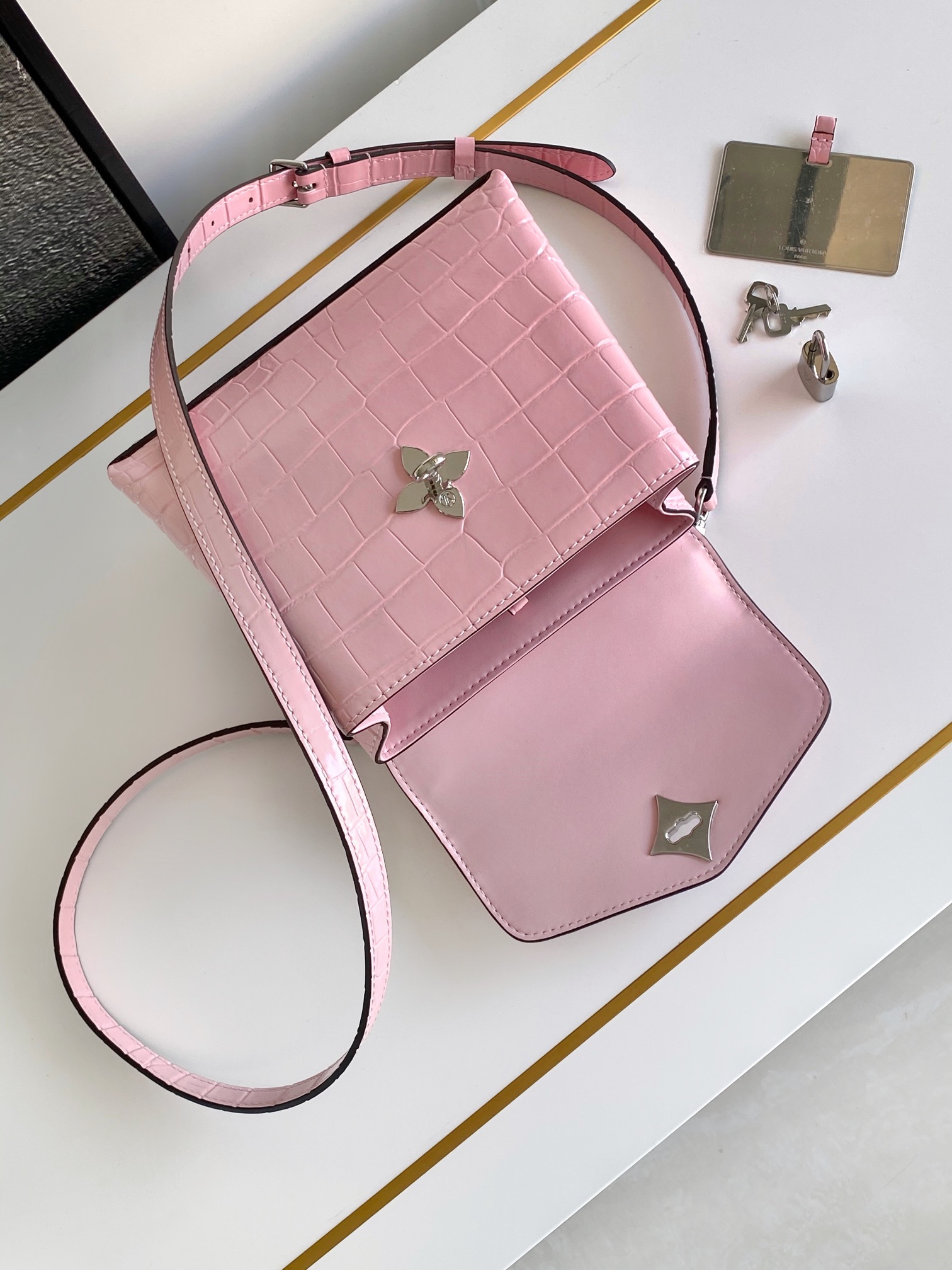 Picture [7]-P2200 LV small M84713 powder Size:19×15×9cm-High-fashion bags