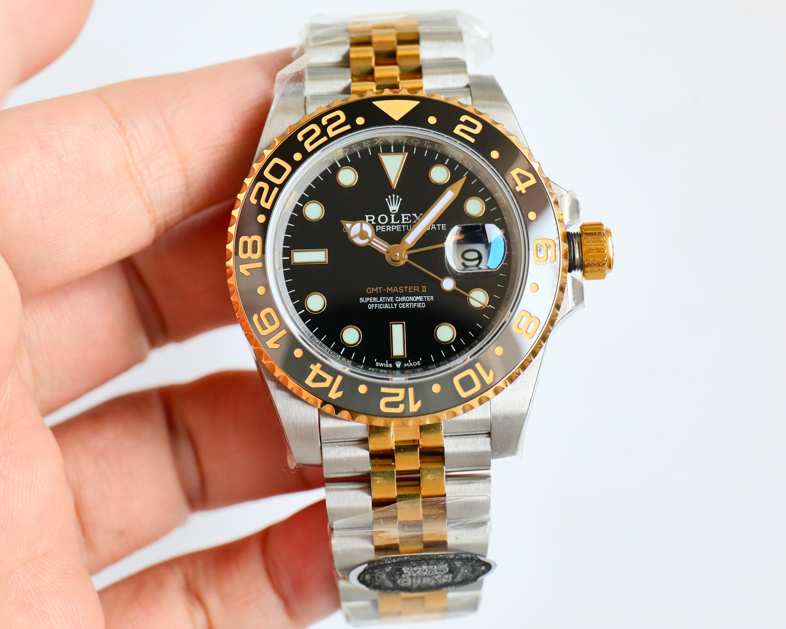 Relógio Rolex GMT GMT inter-ouro O uso de aço 904L genuíno consistente, uma peça de cerâmica em ouro branco, boca da luneta e o mesmo que o novo movimento genuíno de peça única 3285 sincronizado com o ponteiro GMT genuíno através do ajuste positivo e negativo da hora e do calendário acessórios originais universais da caixa de aço 904L pulseira espelho de safira super luminescente luneta rotativa bidirecional de cerâmica fecho dobrável