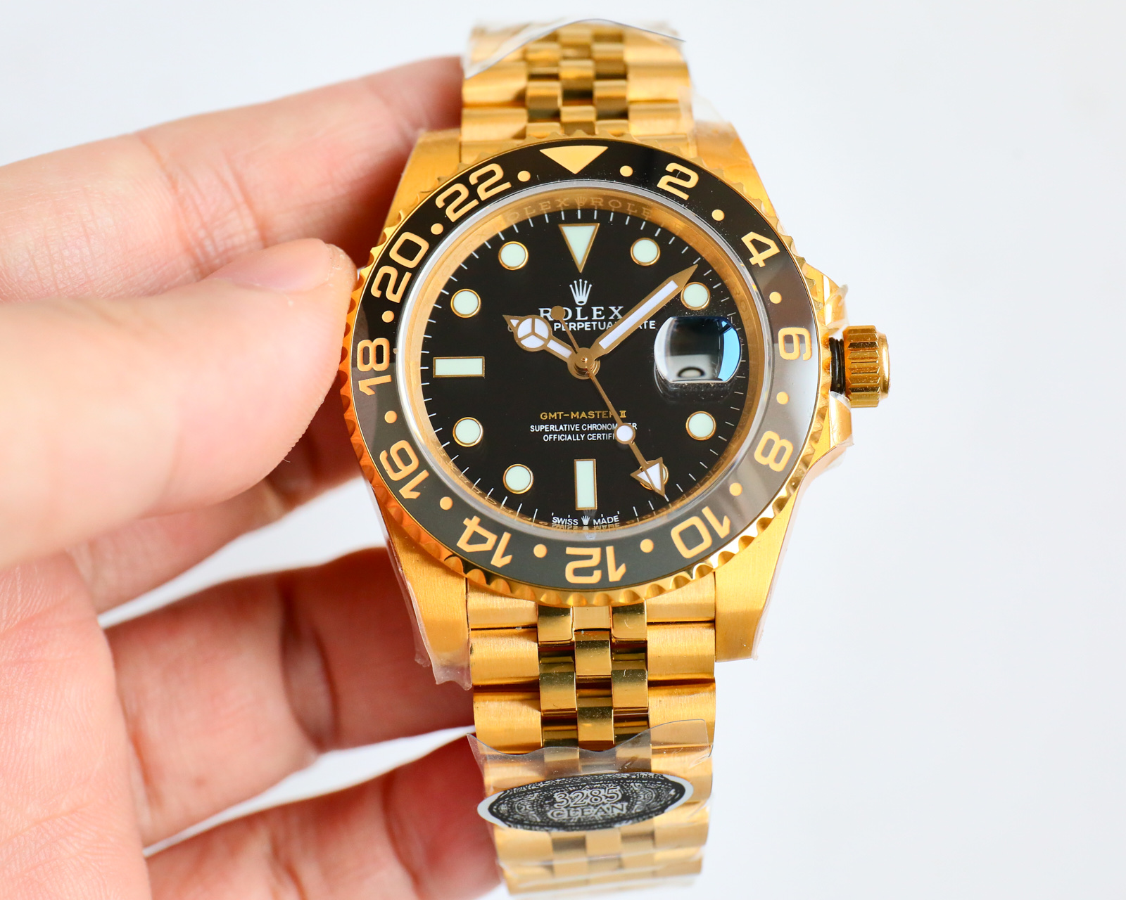 Relógio Rolex GMT GMT inter-ouro O uso de aço 904L genuíno consistente, uma peça de cerâmica em ouro branco, boca da luneta e o mesmo que o novo movimento genuíno de peça única 3285 sincronizado com o ponteiro GMT genuíno através do ajuste positivo e negativo da hora e do calendário acessórios originais universais da caixa de aço 904L pulseira espelho de safira super luminescente luneta rotativa bidirecional de cerâmica fecho dobrável