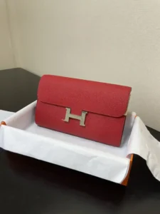 Hermes Constance to go crossbody bag Detalhe Cor coração vermelho prata fivela couro epsom (Dimensões: C 20,5 x L 13 x Th 2 cm) Hermes 𝙃𝙚𝙧𝙢𝙚