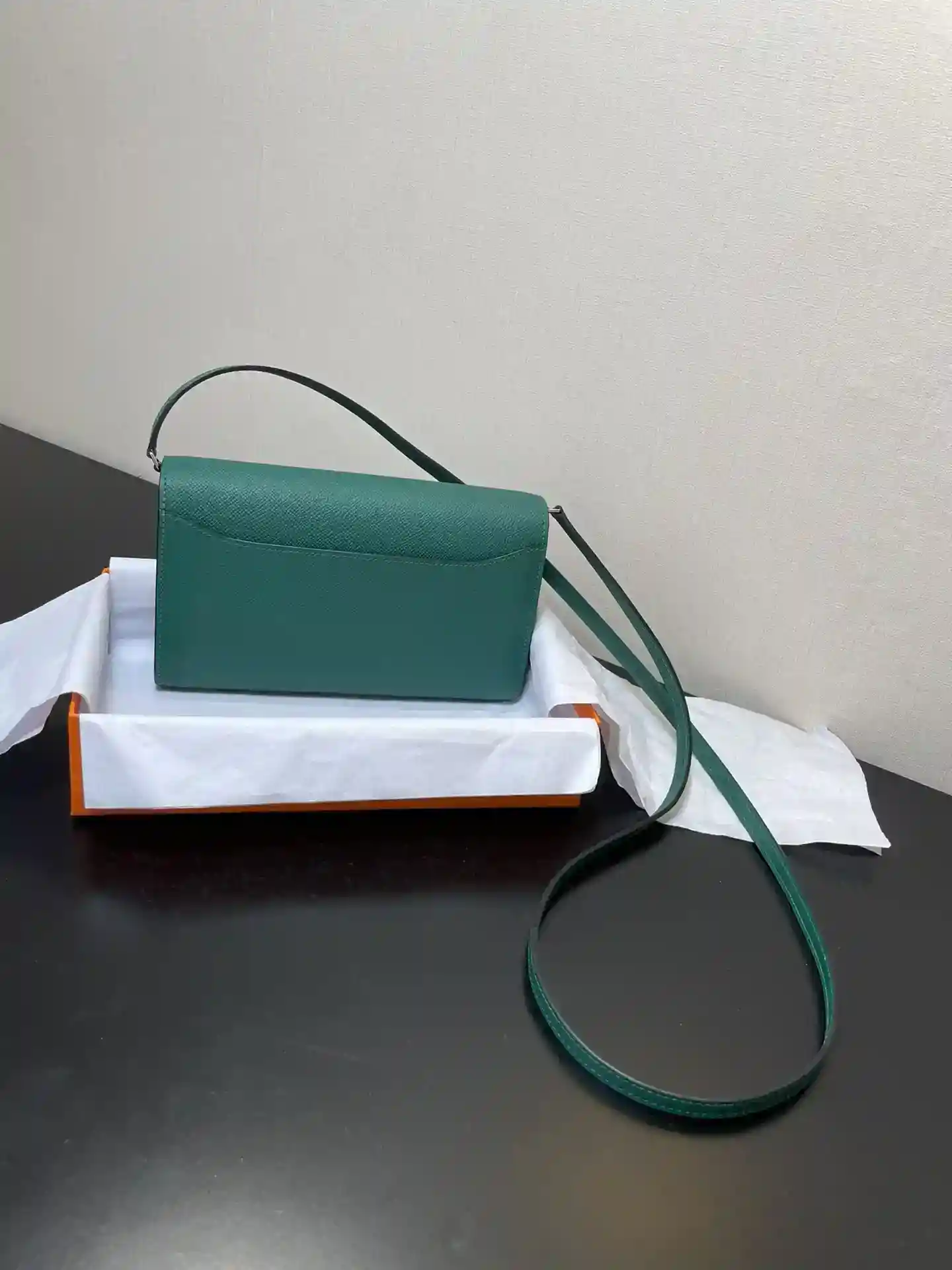 Image [7] - Hermès Constance to go crossbody bag Detail Colour dark green with silver buckle Leather epsom (Dimensions : L 20.5 x W 13 x Th 2 cm) Hermès 𝙃𝙚𝙧𝙢𝙚