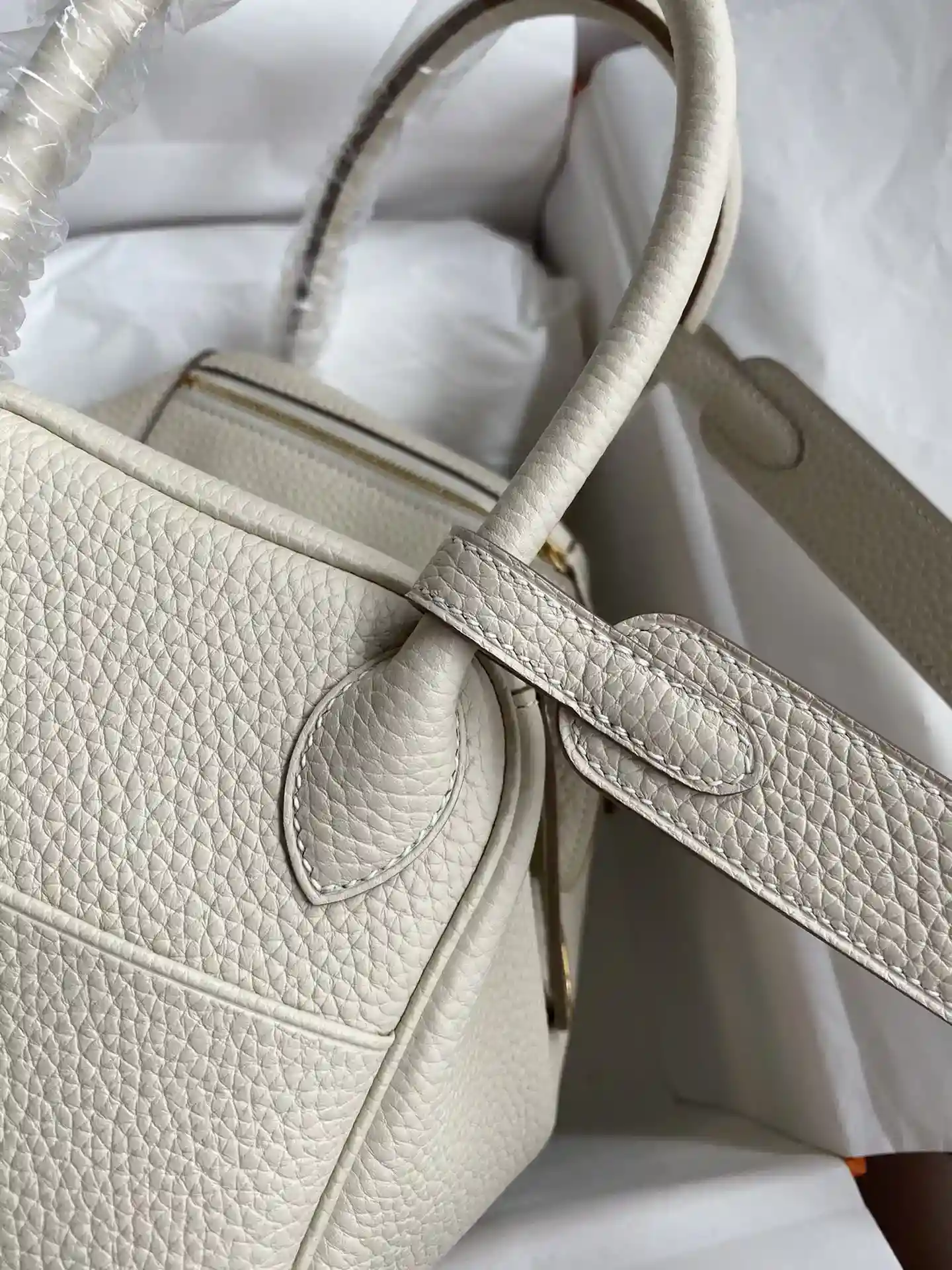 Picture[4]-Hermes Lindy 26cm TC Leather Milkshake White Gold Buckle Wax Line-High Fake Bags