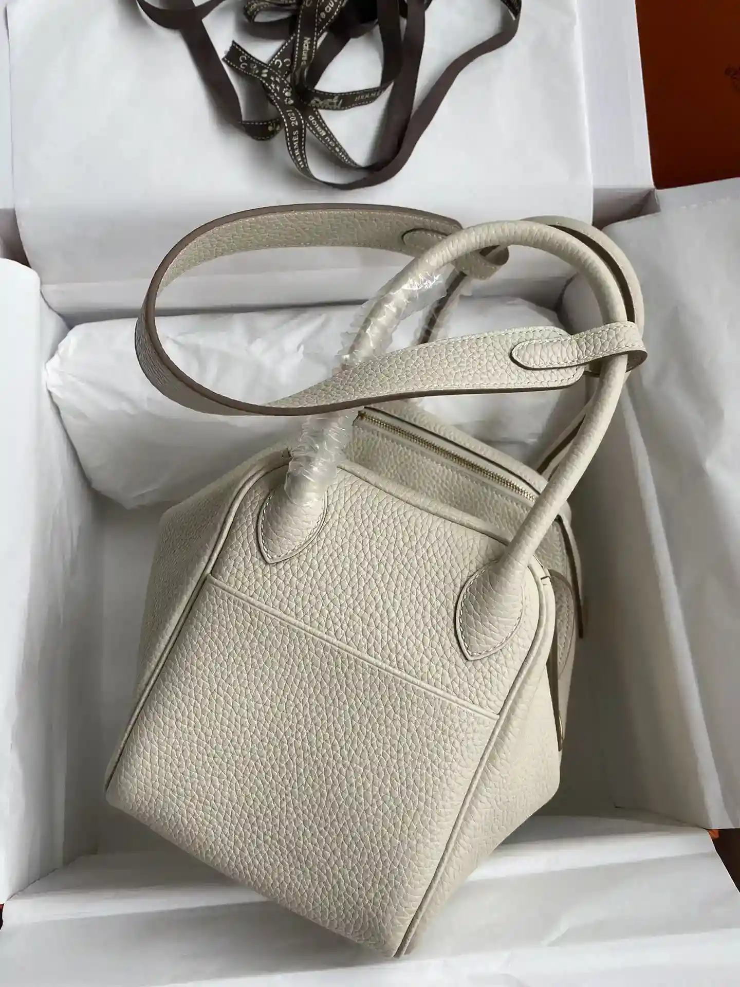 Imagem[2]-Hermes Lindy 26cm TC Couro Milkshake Fivela Ouro Branco Linha de Cera-Sacos de Alta Falsificação