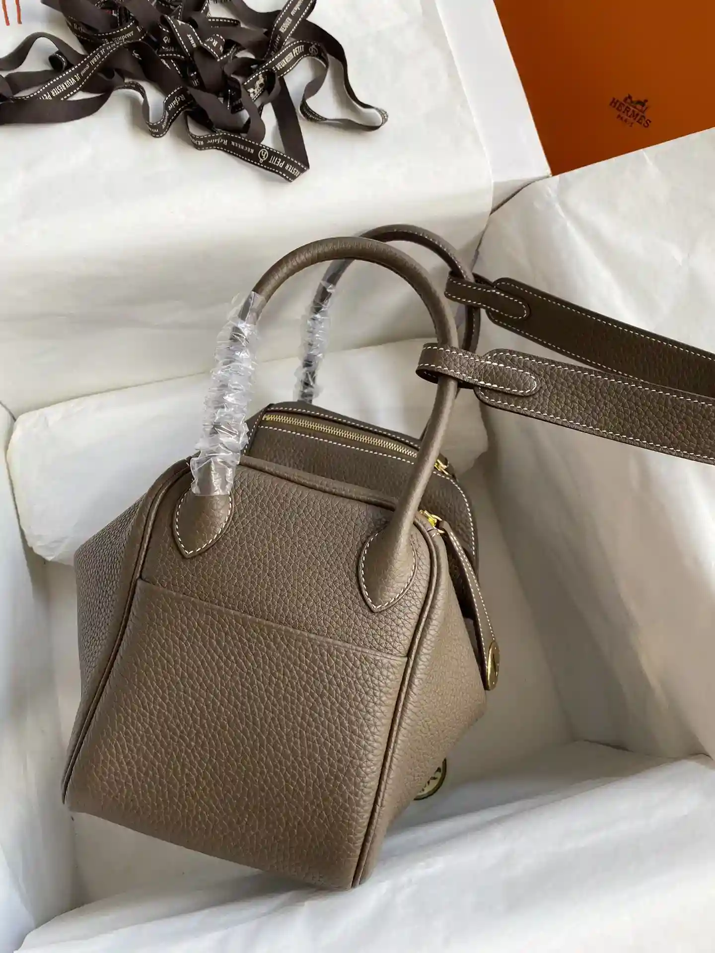 Picture[2]-Hermes Lindy 26cm TC Leather Elephant Gray 🐘 Gold Buckle Wax Line-High Fake Bags