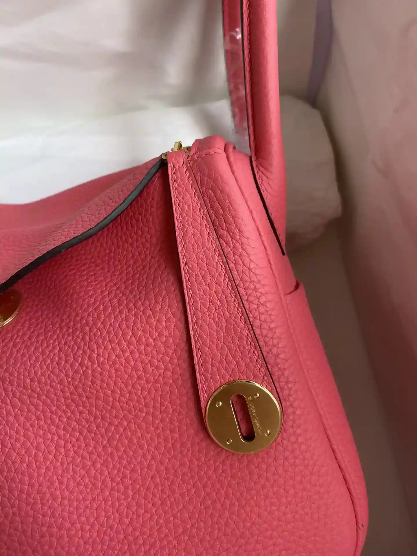 Image [3]-Hermes Lindy 26cm TC Leather Lipstick Powder Gold Buckle Wax Line-High Fake Bags