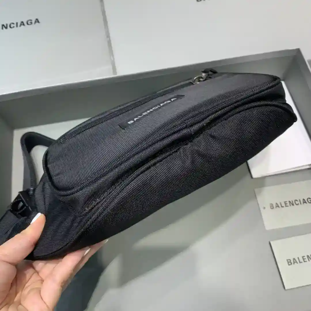 Image[4]-¥260 BALENCIAG Paris Familia Bolsa de Lona Pecho Bolsa de Cintura Simple y Ligero Tamaño 31*7*15⚠-High Fake Bags