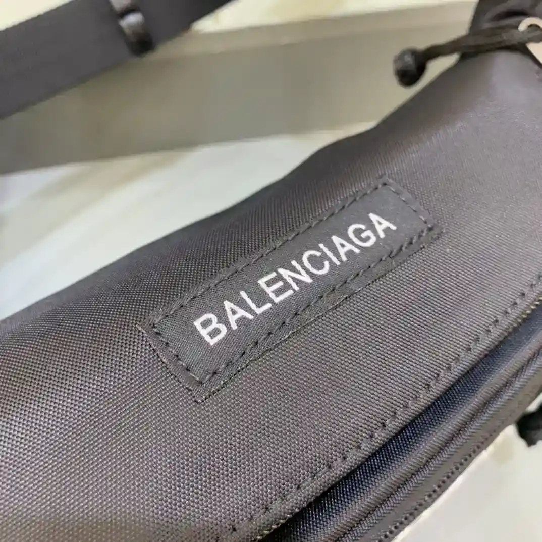 画像[6]-¥280 BALENCIAG パリジェンヌ キャンバス チェストバッグ ウエストバッグ シンプル 軽量 サイズ 31*7*15⚠-ハイ フェイクバッグ