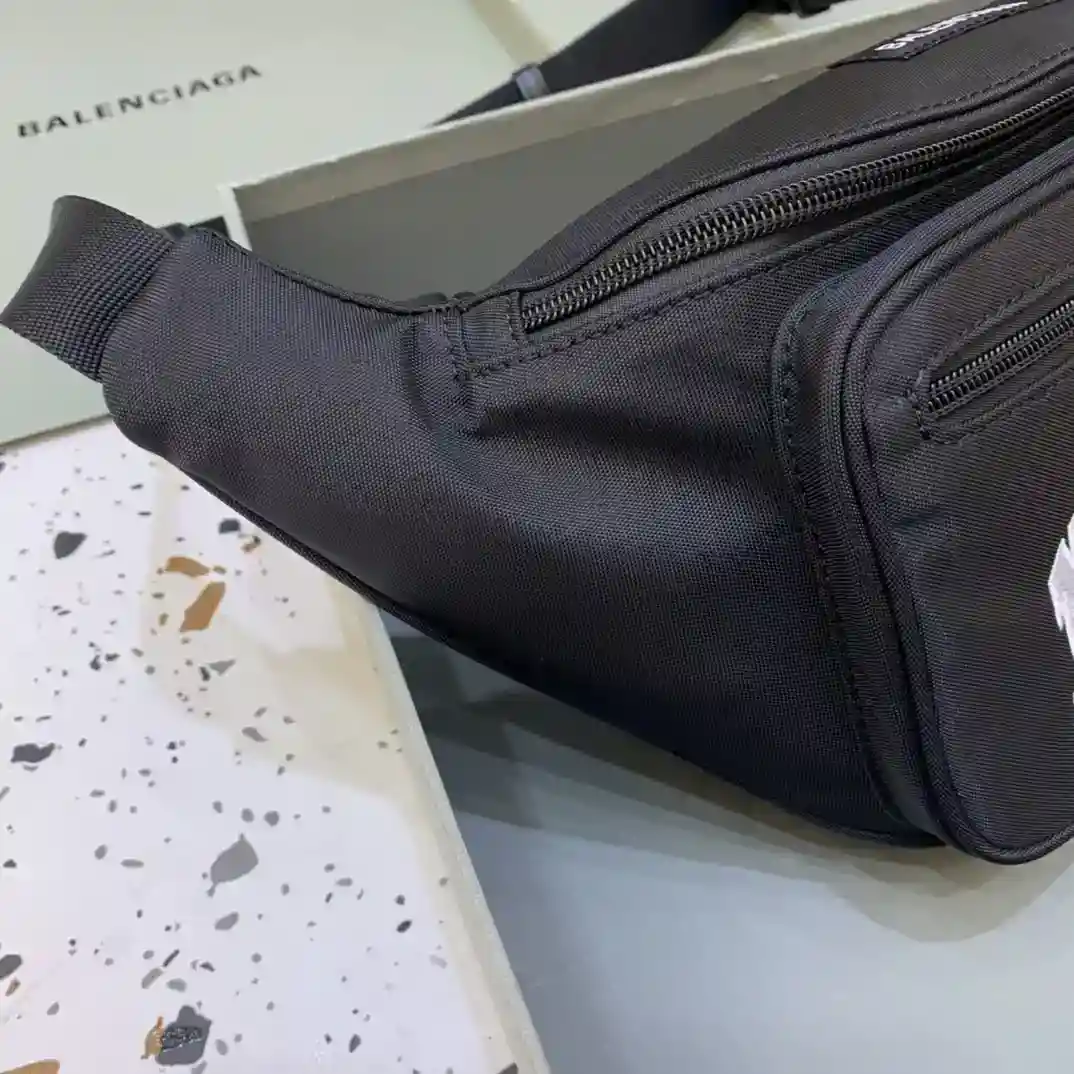 画像[3]-¥280 BALENCIAG パリジェンヌ キャンバス チェストバッグ ウエストバッグ シンプル 軽量 サイズ 31*7*15⚠-ハイ フェイクバッグ