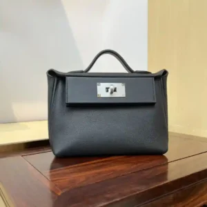 Mini 2424 21cm ✨ negro y plata de cuero evercolor / Swift cuero Kelly2424mini muy modelo, el temperamento de una bolsa pequeña suave no se ven en él pequeño, pero la capacidad es muy considerable, pero también práctico puede ser axila, de mano, hombro, hombro, riñonera, una variedad de método de espalda puede ser sal puede ser dulce, casual. Ocasiones públicas son adecuados para también muy discreto, de negocios también es adecuado para- bolsos de réplica de alta calidad