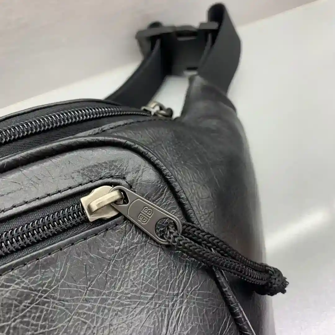 Image [5]-BALEN update crossbody chest bag waist bag Fabriqué en cuir de veau importé Poche frontale zippée Sac simple à double usage Peut être utilisé comme sac de poitrine ou sac de taille Simple et léger taille25*5*17⚠Search 402 Model-High Faux Bags