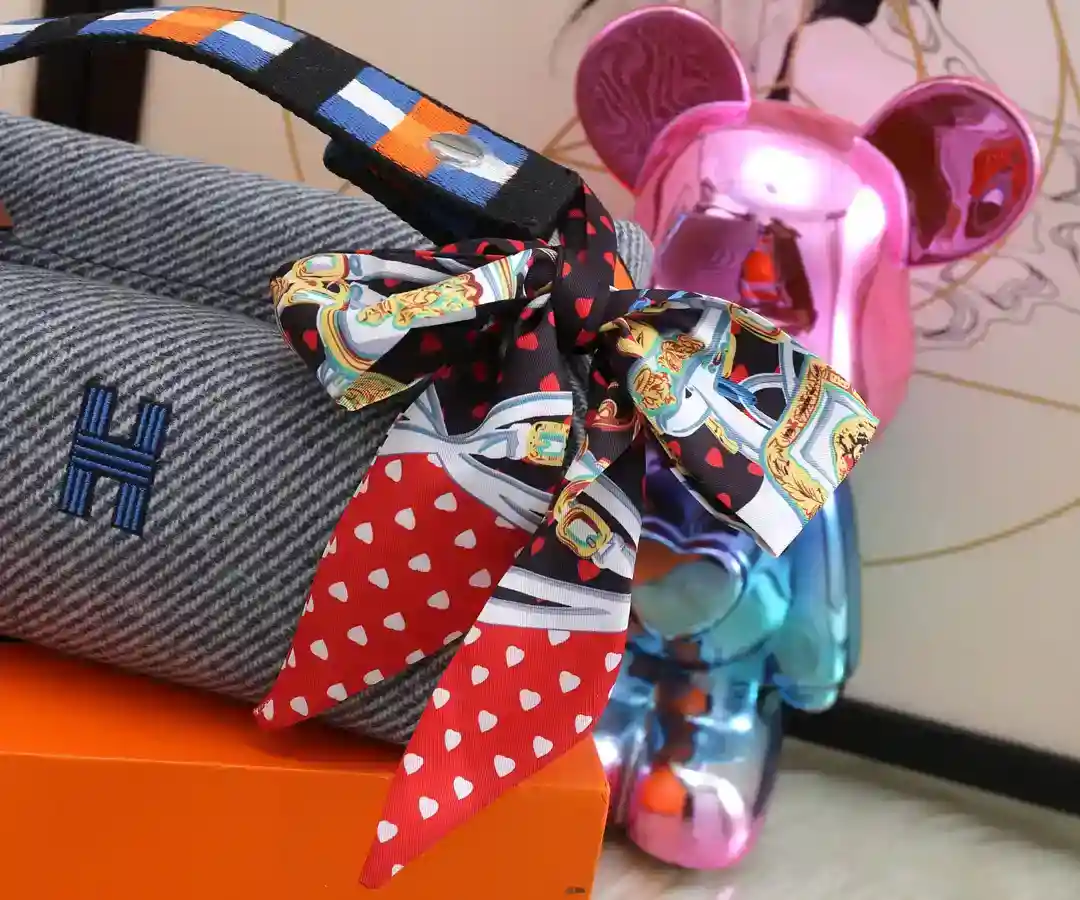 Imagen [6]-Hermes Lunchbox Bag Lana Plaid Azul Trousse Bride-A-BraceLarge: 25*21*14Small: 21*17*12-High Fake Bags