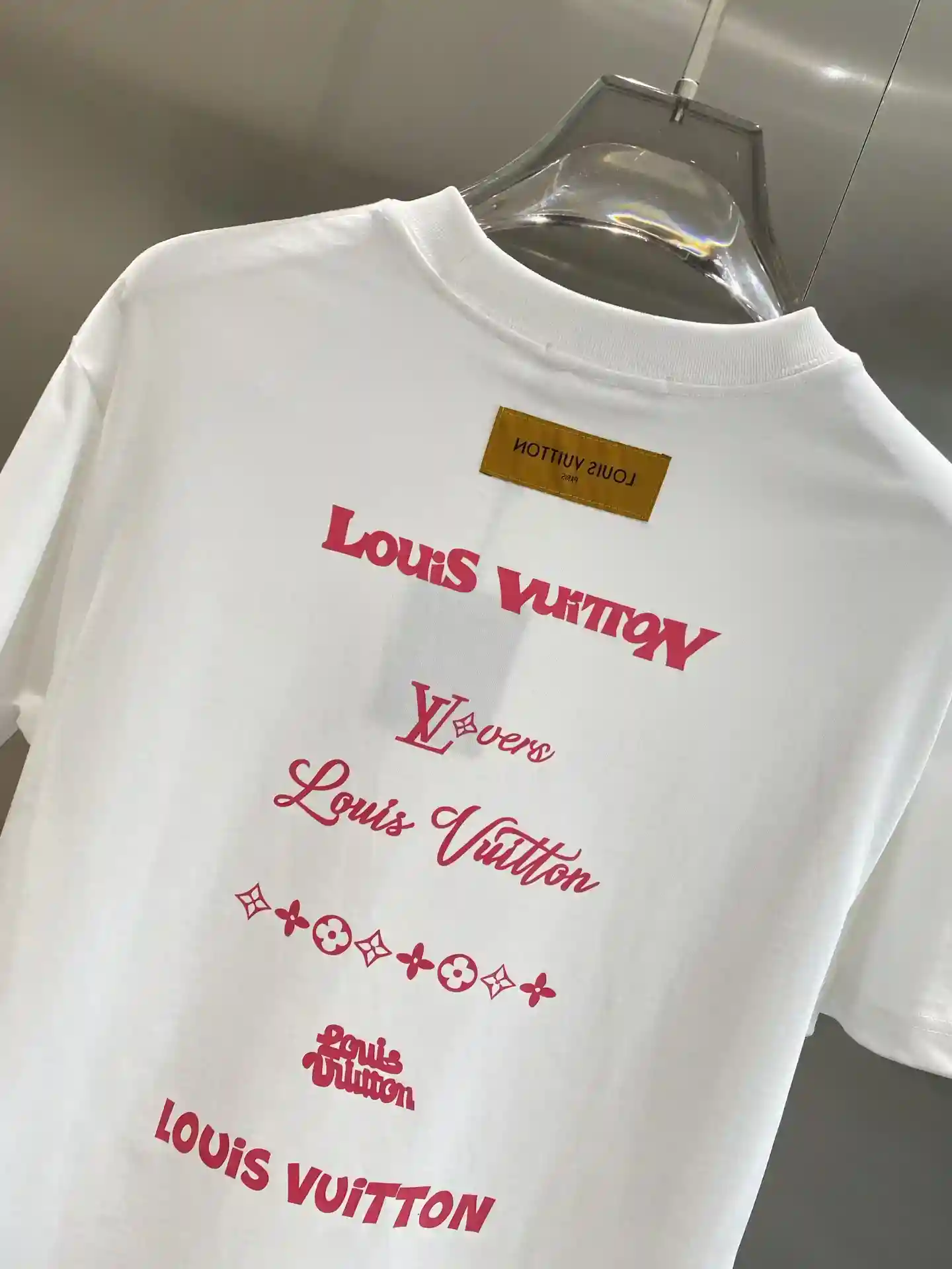 Picture [8]-"𝙉𝙚𝙬🤍 LV" LV T-shirt black and white with the collision of classic and individuality The iconic pink LV logo on the chest instantly lights up the overall shape of the fashionable sense of bursting fabric skin-friendly and soft to wear ultra-comfortable version of loose S-XXL 🅿️420-High Faux Bags