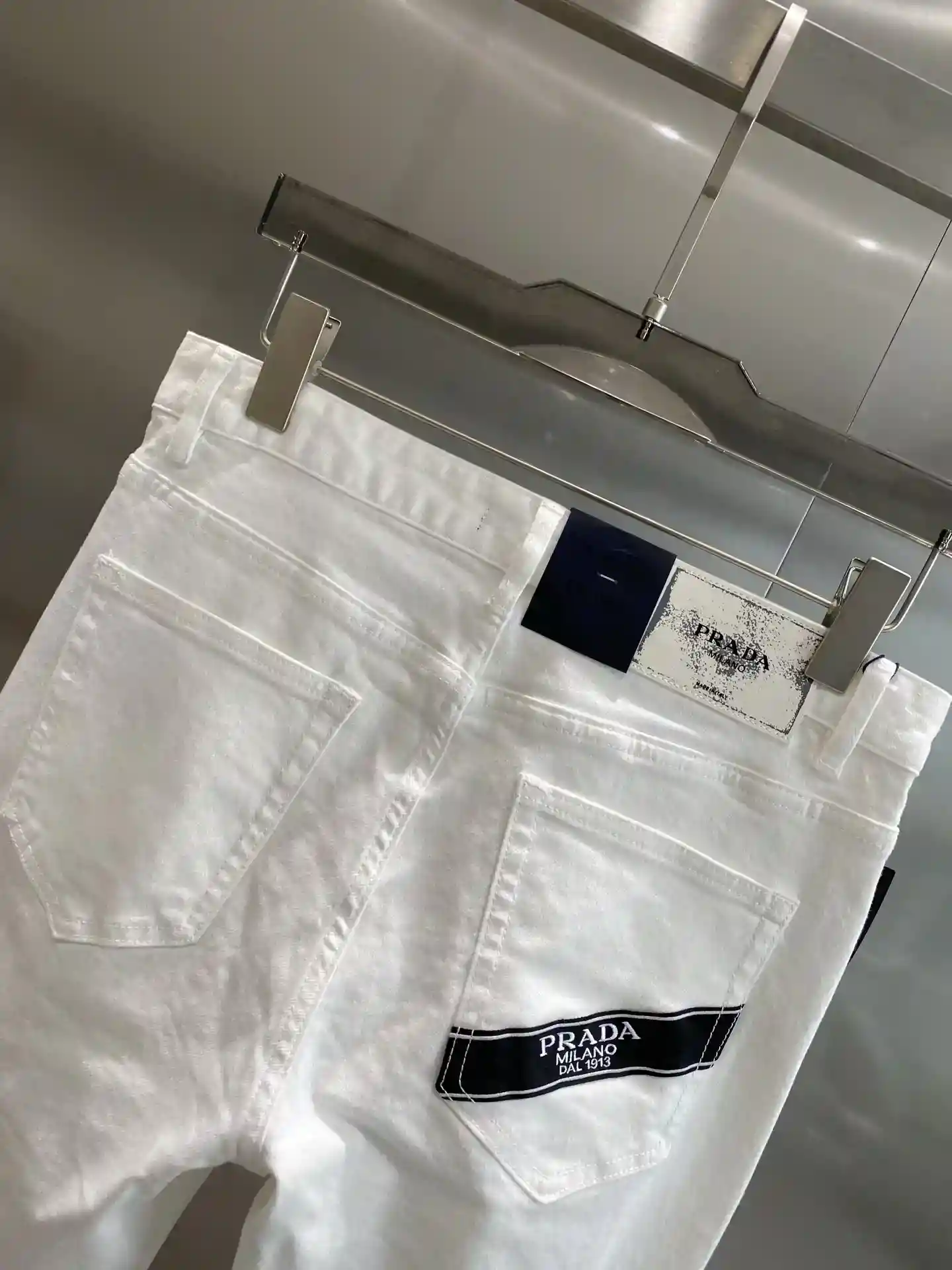 Picture [7]-"𝙉𝙚𝙬🤍 Prada" Prada jeans black and white classic fashion encounter white pure black cool handsome interpretation of different styles back waist at the conspicuous Prada logo strips recognizable degree of pulling full of fashionable sense of bursting fabric texture superb 29-36 🅿️520-high-fashion-bags