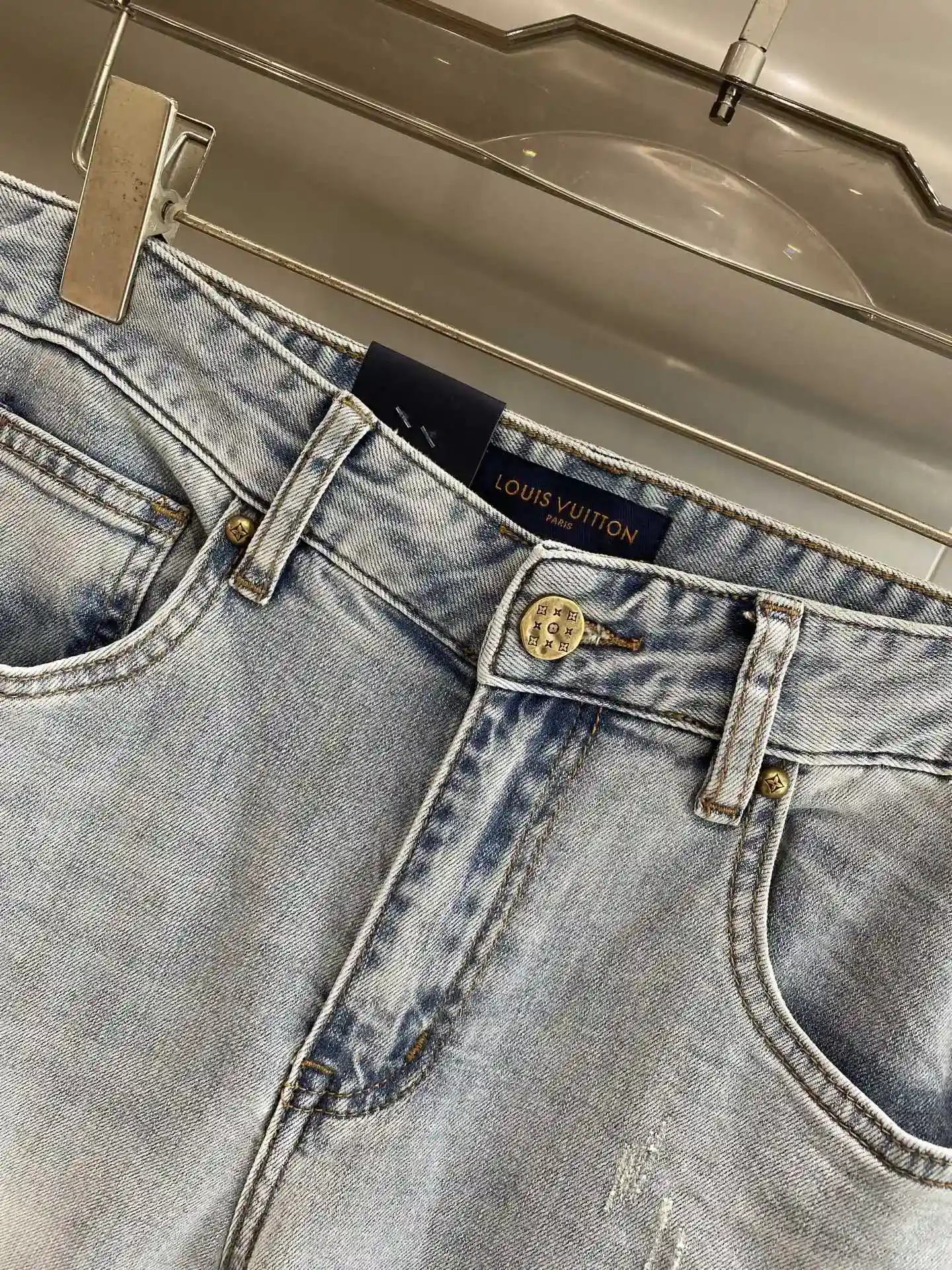 Picture [5]-"𝙉𝙚𝙬🤍LV" 2025 Light blue denim show casual self in the back waist pocket oversized LV classic label identification pull full fashionable sense burst 29-36🅿️520-high imitation bags