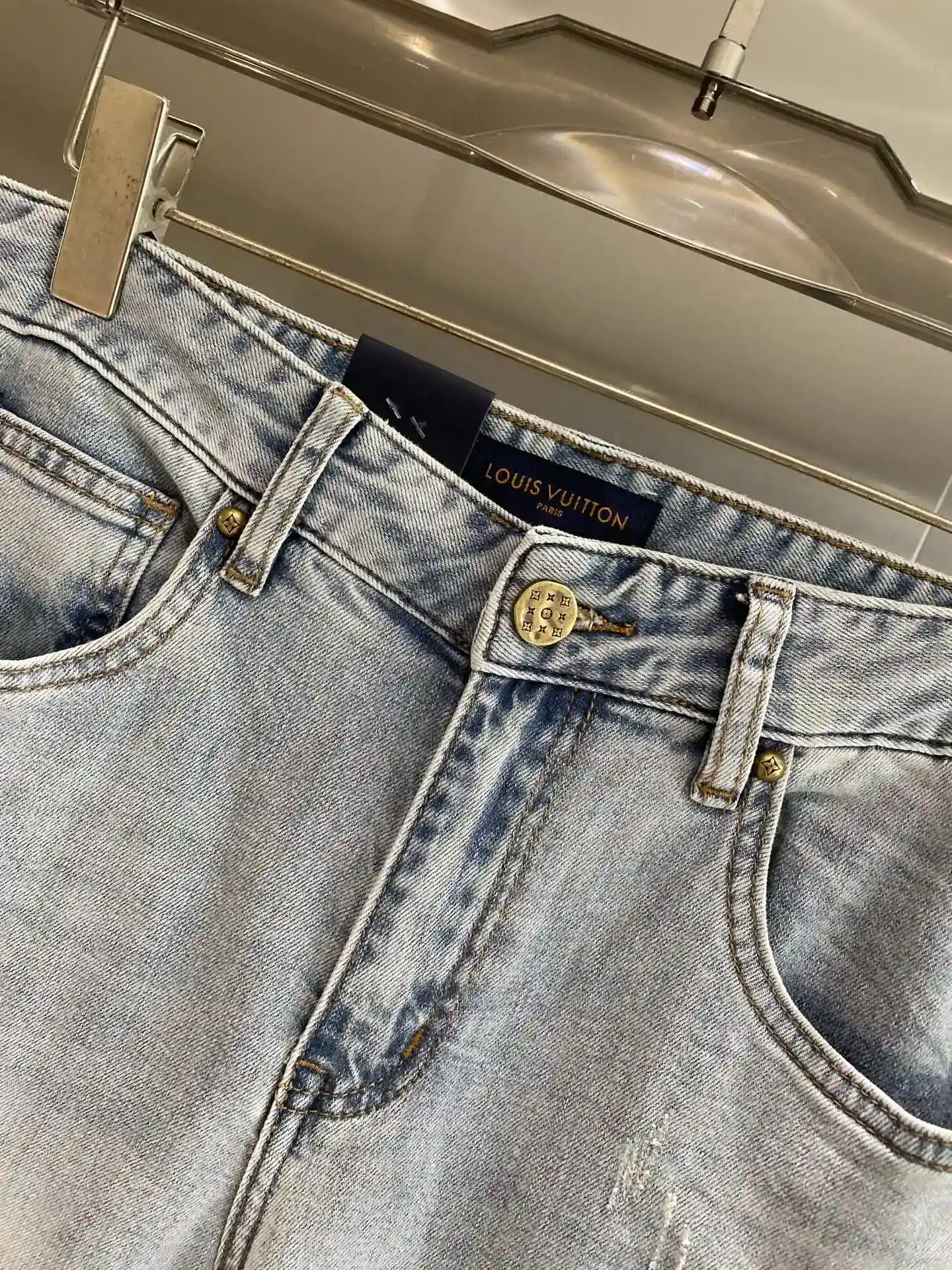 Picture [4]-"𝙉𝙚𝙬🤍 LV" 2025 Light blue denim show casual self in the back waist pocket oversized LV classic label identification pull full fashionable sense burst 29-36🅿️520-high imitation bags