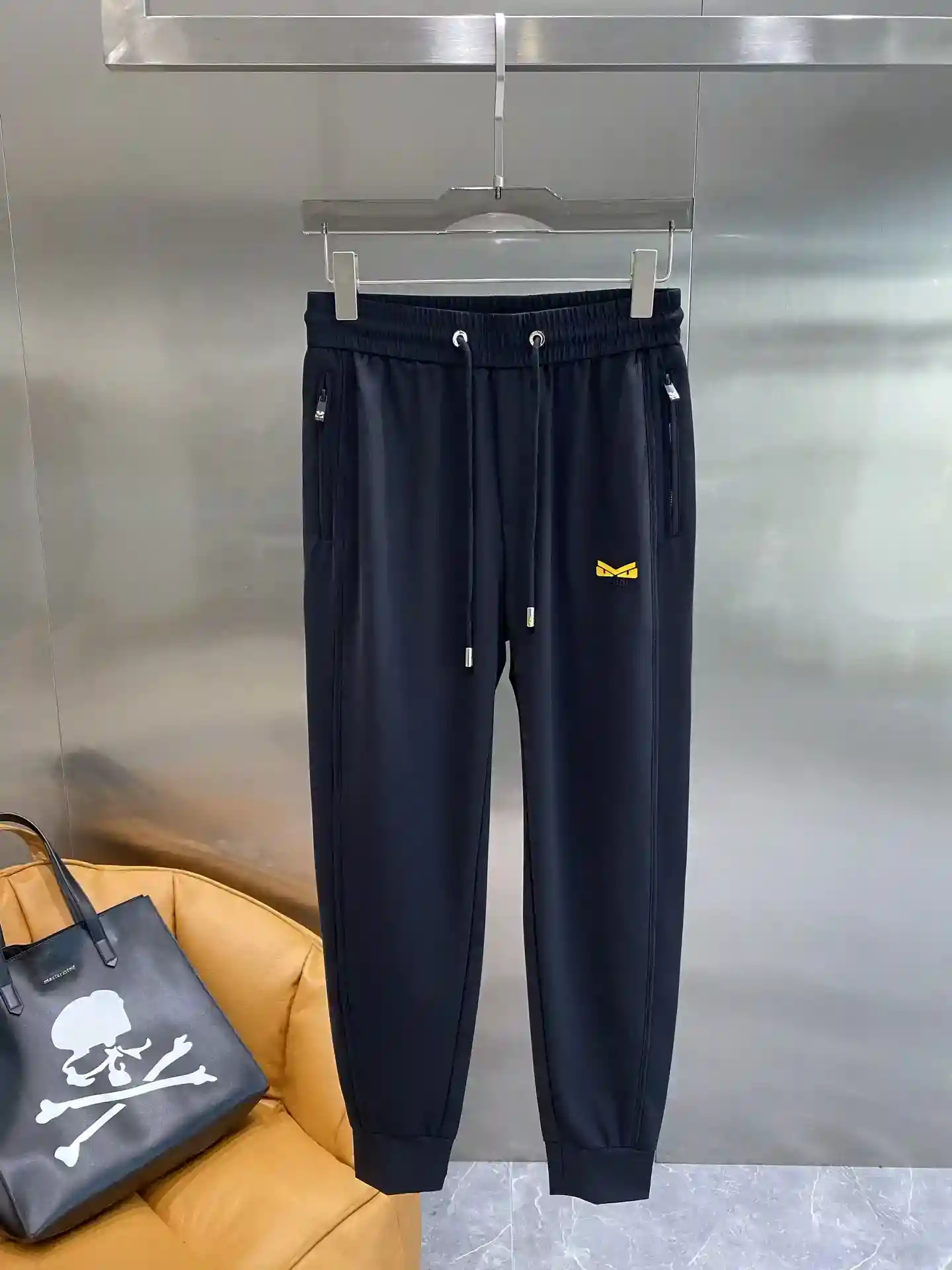 Image [2]-"𝙉𝙚𝙬🤍 Fendi Sweatpants cool and comfortable treasure single low-profile and high-class grey tone versatile and not picky trousers bright yellow monster logo adds instantly a sense of playfulness and trend Fendi's brand logo is also highlights the Identité unique M-3XL🅿️460-high replica bags