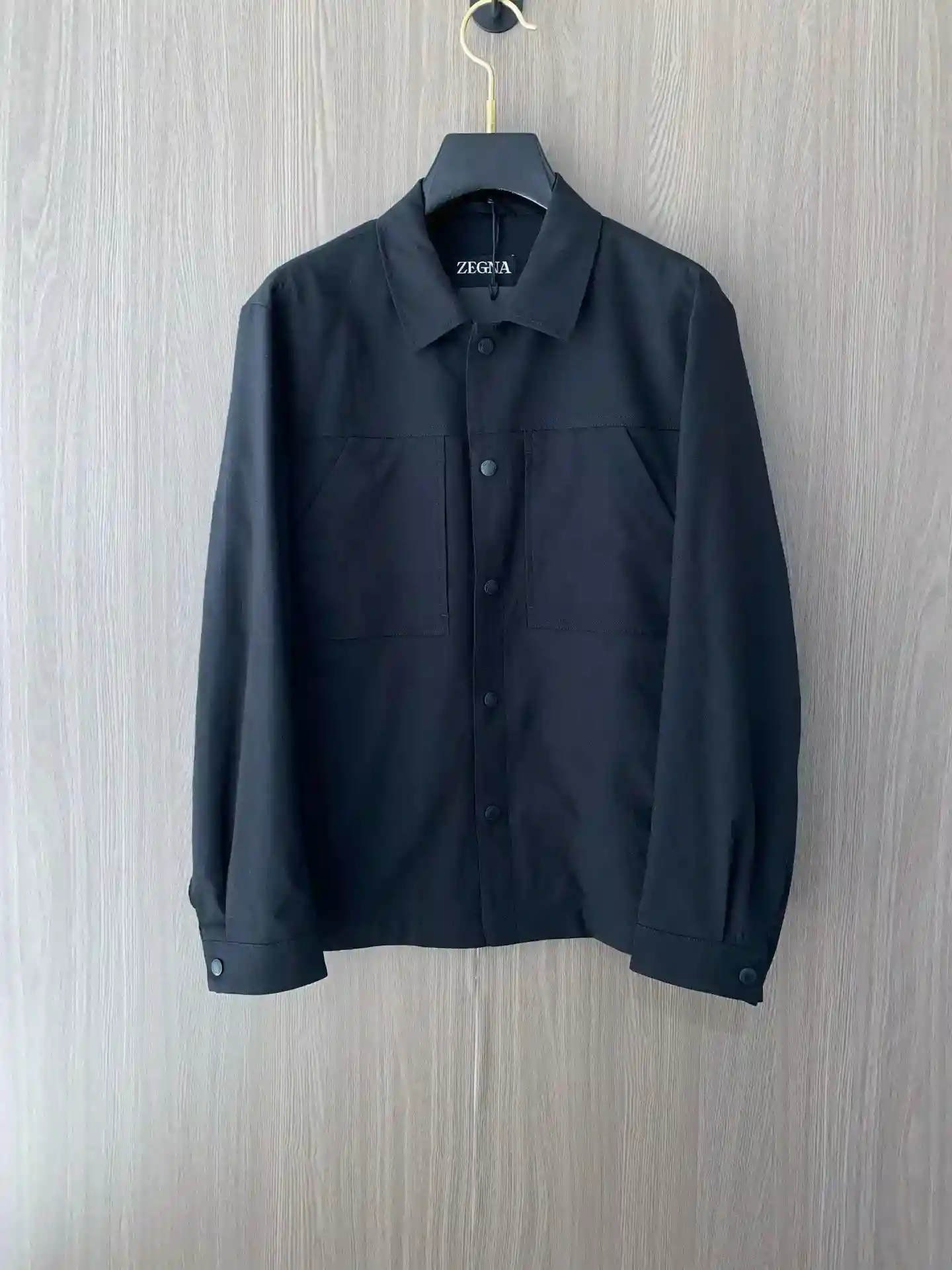 ¡P790 Zegna Zegna 2025 principios de la primavera listado 狠货 tejidos importados italianos de moda chaqueta reversible cortavientos abrigo europeo parte superior del cuerpo más casual generoso contador hardware original de lujo de gama alta accesorios personalizados nuevo! ¡Lujosas características de la marca logotipo embellecimiento diseño de la más alta calidad en el mercado, accesorios originales para lo último en lujo! ¡Suave y cómodo en el cuerpo explosión guapo! ¡Adecuado para cualquier escena! Tamaño: M-XXXL (178 140 libras L desgaste máximo 190 libras)-bolsas de alta moda