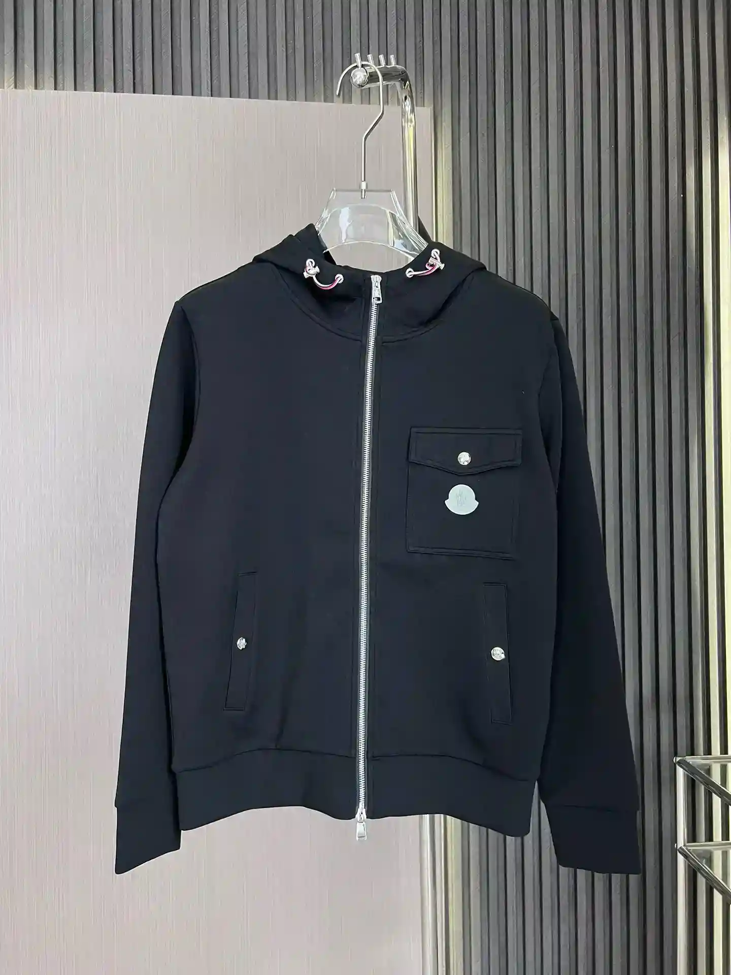 画像[2]-P760モンクレールMoncler 2025早春最新フード付きジャケットジャケット生地選択されたハイカウント、高密度二本鎖空気層ロングステープル綿超快適な感触ロゴ選択されたインポートされた環境に優しい素材超美しいサイズ：M-3XL-ハイファッションバッグ