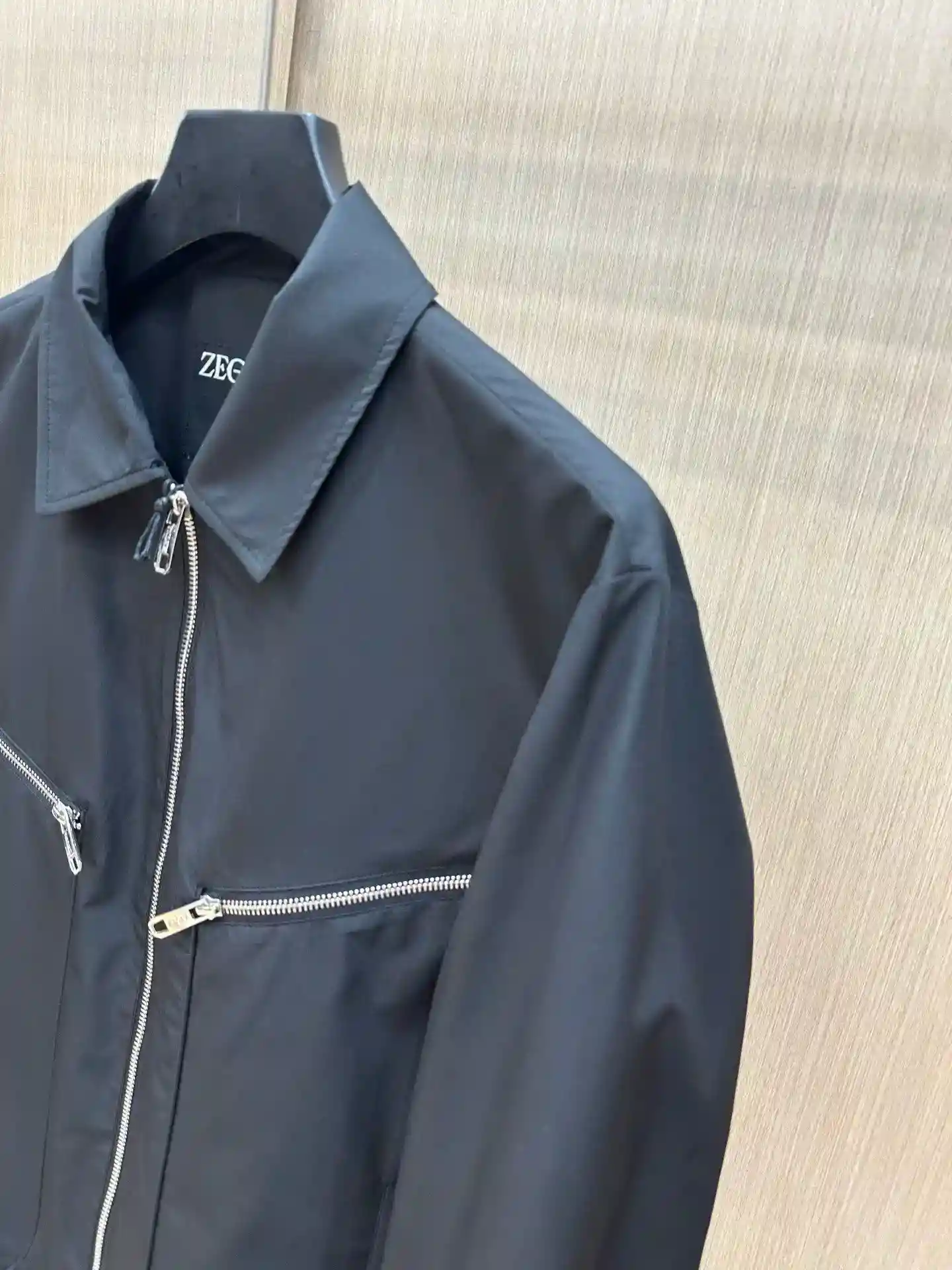 ¡Foto [3]-P730 Zegna Zegna 2025 principios de la primavera listado 狠货 tela importada italiana chaqueta de moda abrigo cortavientos Europea parte superior del cuerpo más casual contador generoso hardware original de lujo de gama alta accesorios personalizados nuevo! ¡Lujosas características de la marca logotipo embellecimiento diseño de la más alta calidad en el mercado, accesorios originales y lo último en lujo! ¡Suave y cómodo en el cuerpo explosión guapo! ¡Adecuado para cualquier escena! Tamaño: M-XXXL (178 140 libras L desgaste máximo 190 libras)-bolsas de alta moda