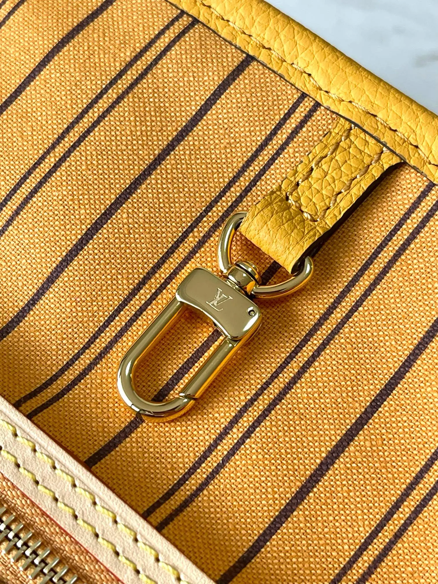 Imagem [8]-p2160 Neverfull Bandouliere Inside Out GM Handbags Modelo: M11947 Yellow Lychee pattern Material: hardware de aço de grau A importado tecidos originais Embalagem: um conjunto completo do original duty-free M Bobberly carregado Dimensões: 31 * 28 * 14CM-sacos de réplica alta