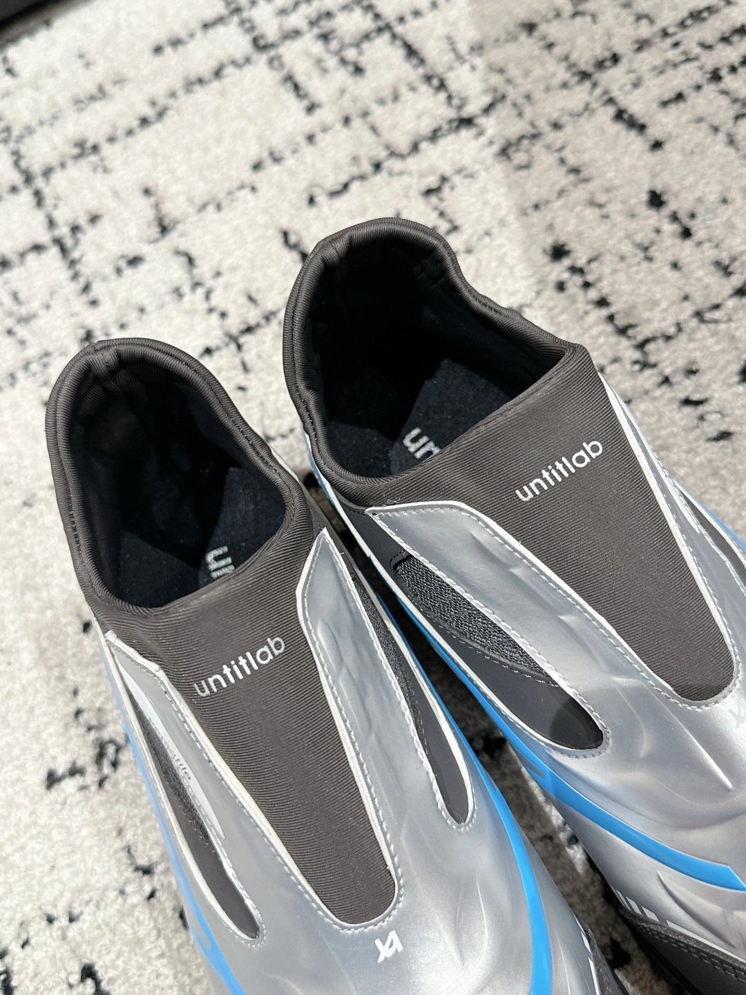 Imagen[7]-P680Untitlab Niche Designer 25/ Spring Launch Swift Trek Series German Training Functional Racing Sneakers Yi Mengling. Modelo de Nana Ouyang Toda la parte superior tiene un diseño integrado de líneas aerodinámicas con relieve de siluetas en 3D. Muy futurista. La plantilla es de tejido elástico de Lycra con abertura. Desgaste libremente Tejido: combinación de colores tecnología de diseño de tejido Suela: material reciclable cintura aerodinámica suela de goma Tamaño: #35-40 (40 personalizado no retornable)-Altos bolsos de imitación