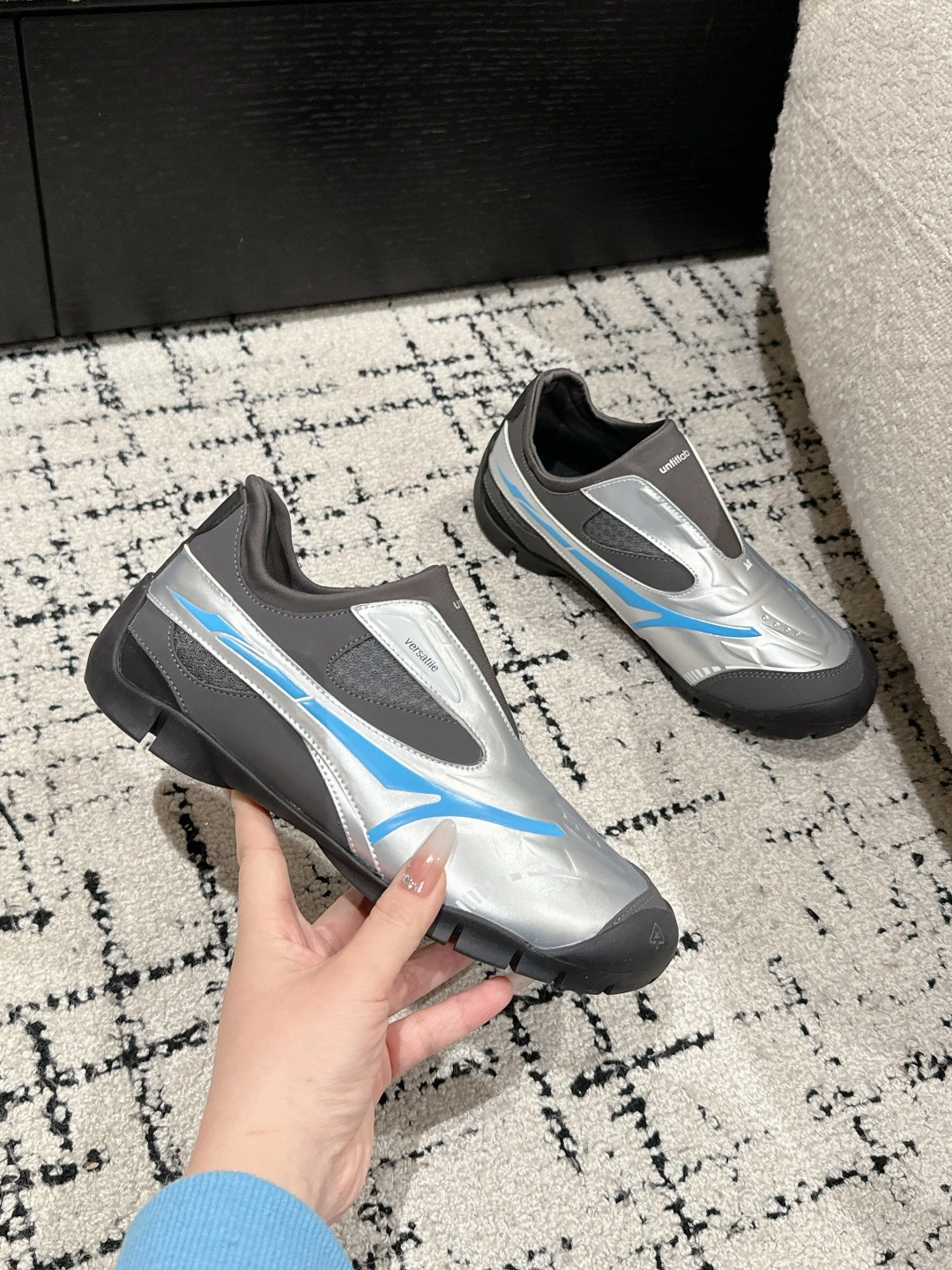 Imagen[5]-P680Untitlab Niche Designer 25/ Spring Launch Swift Trek Series German Training Functional Racing Sneakers Yi Mengling. Modelo de Nana Ouyang Toda la parte superior tiene un diseño integrado de líneas aerodinámicas con relieve de siluetas en 3D. Muy futurista. La plantilla es de tejido elástico de Lycra con abertura. Desgaste libremente Tejido: combinación de colores tecnología de diseño de tejido Suela: material reciclable cintura aerodinámica suela de goma Tamaño: #35-40 (40 personalizado no retornable)-Altos bolsos de imitación