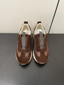 ¡P 740 Brunello Cucinelli BC clásicos zapatos casuales formadores serie de zapatos individuales BC es una conocida marca italiana de estilo minimalista retro y avanzado! ¡Simple y atmosférica pertenece a un estilo muy duradero! ¡El rey de la prima versátil pies se sienten muy bien y cómodo! ¡Super versátil! ¡Super durable! Todo el año primavera, verano, otoño e invierno son adecuados ✔ Superior: gamuza de vaca importada ✔ Forro: piel de oveja ✔ Suela: la suela de caucho moldeado original ✔ Yardage: 35-42 (41/42 a medida no reembolsable)-Bolsas de alta moda