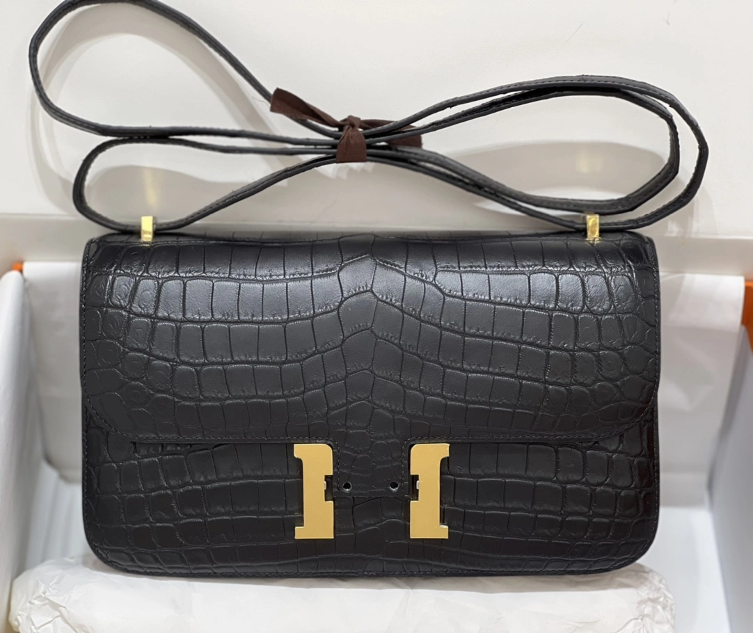 Hermes Kang Kang 26CM. hebilla de oro negro importado de Singapur cocodrilo del Nilo hilo encerado cosido a mano Fotografía real ~- high quality replica bags