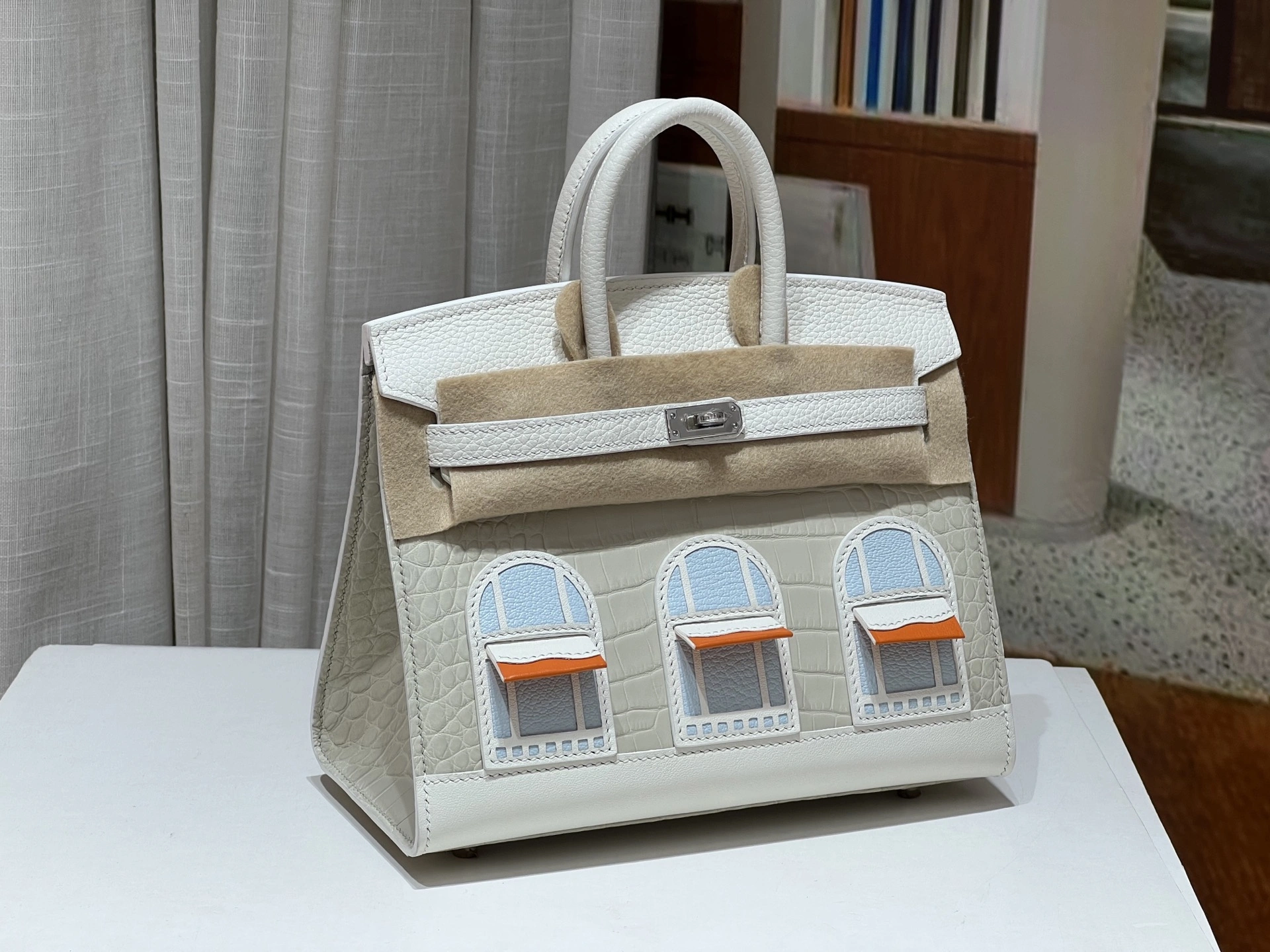 Foto [3]-Hermes House Bag Platinum 20 CM. Precioso Hcp Importado Cocodrilo Americano Aligátor Contraparte zp Juego completo de clavos de mano Detalles cosidos a mano visibles Completo cosido a mano Contraparte pequeño hardware-Bolsas de alta costura