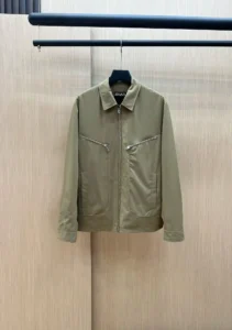 P730 Zegna Zegna 2025 début liste de printemps 狠货 tissu importé italien mode veste manteau coupe-vent corps supérieur européen plus décontracté généreux compteur matériel original luxe haut de gamme accessoires personnalisés nouveau ! Marque luxueuse caractéristiques logo embellissement conception de la plus haute qualité sur le marché, accessoires originaux et le summum du luxe ! Doux et confortable sur le corps explosion beau ! Convient à toutes les scènes ! Taille : M-XXXL (178 140 livres L port maximum 190 livres)-sacs haute couture