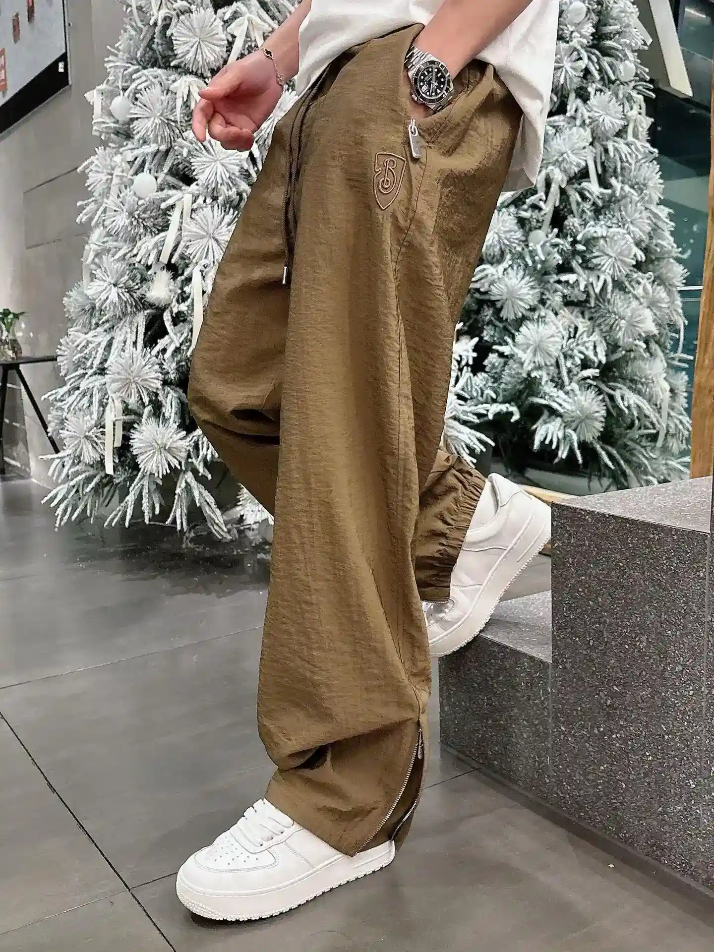 ¡Foto [9]-p680 Burberry Hombres Boutique Pantalones casuales 👍 tejidos superiores pantalones casuales la versión más parte superior del cuerpo de la inmejorable positivo! ¡Absolutamente puede cerrar los ojos para recoger una Este pantalón es muy versátil cintura elástica, el trabajo diario Deportes al aire libre se puede usar es la combinación perfecta de moda y ocio y deportes al aire libre, por lo que si usted suele usar o desgaste al aire libre es su mejor opción Comodidad extrema y el sudor rápido es el foco de la muy favorecida para mejorar la comodidad de uso adecuado para el ejercicio aeróbico y las condiciones de carrera a campo traviesa de llevar Se trata de una gama muy amplia de aplicación de los pantalones casuales corriendo! Este es un par muy versátil de los pantalones de correr que se puede usar en una amplia gama de condiciones, por lo que naturalmente puede mantenerse al día con su amor por el deporte en el verano, o usarlos en su vida casualTalla: M-3XL-Alta Replica Bags