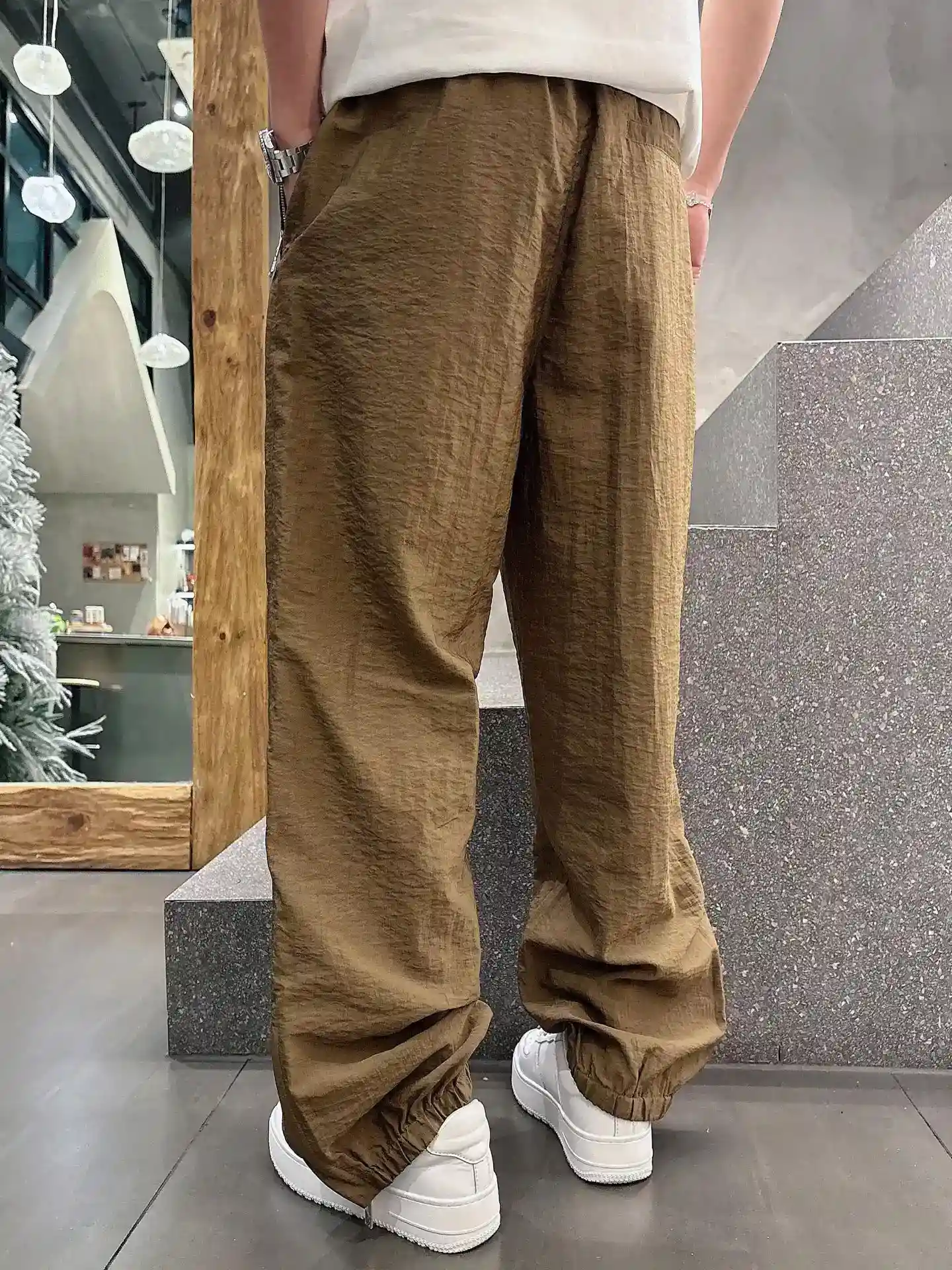 ¡Foto [6]-p680 Burberry Hombres Boutique Pantalones casuales 👍 tejidos superiores pantalones casuales la versión más parte superior del cuerpo de la inmejorable positivo! ¡Absolutamente puede cerrar los ojos para recoger una Este pantalón es muy versátil cintura elástica, el trabajo diario Los deportes al aire libre se puede usar es la combinación perfecta de la moda y el ocio y los deportes al aire libre, por lo que si usted suele usar o desgaste al aire libre es su mejor opción El confort extremo y el sudor rápido es el foco de la muy favorecida para mejorar la comodidad de uso adecuado para el ejercicio aeróbico y las condiciones de carrera a campo traviesa de llevar Esta es una muy amplia gama de aplicación de los pantalones casuales corriendo! Este es un par muy versátil de los pantalones de correr que se puede usar en una amplia gama de condiciones, por lo que naturalmente puede mantenerse al día con su amor por el deporte en el verano, o usarlos en su vida casualTalla: M-3XL-Alta Replica Bags