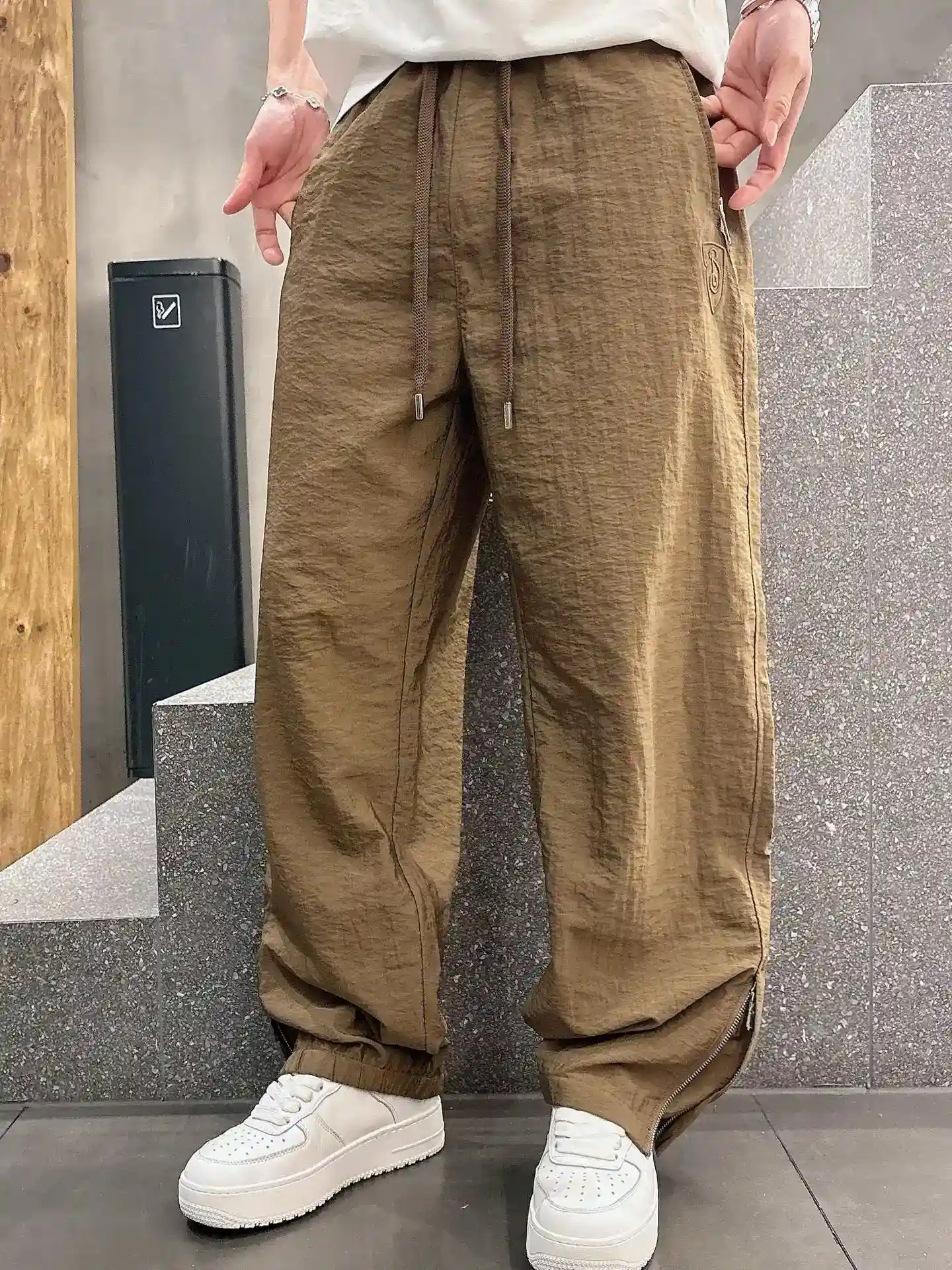 ¡p680 Burberry hombres boutique pantalones casuales 👍 tejidos superiores pantalones casuales más en la versión del cuerpo de la inmejorable positivo! ¡Absolutamente puede cerrar los ojos para recoger una Este pantalón es muy versátil cintura elástica, el trabajo diario Los deportes al aire libre se puede usar es la combinación perfecta de moda y ocio y deportes al aire libre, por lo que si usted suele usar o desgaste al aire libre es su mejor opción El confort extremo y el sudor rápido es el foco de la muy favorecida para mejorar la comodidad de uso es adecuado para el ejercicio aeróbico y las condiciones de carrera a campo traviesa de llevar Esta es una gama muy amplia de aplicación de los pantalones casuales corriendo! Este es un par muy versátil de los pantalones de correr que se puede usar en una amplia gama de condiciones, por lo que naturalmente puede mantenerse al día con su amor por el deporte en el verano, o usarlos en su vida casualTalla: M-3XL-Alta Replica Bags