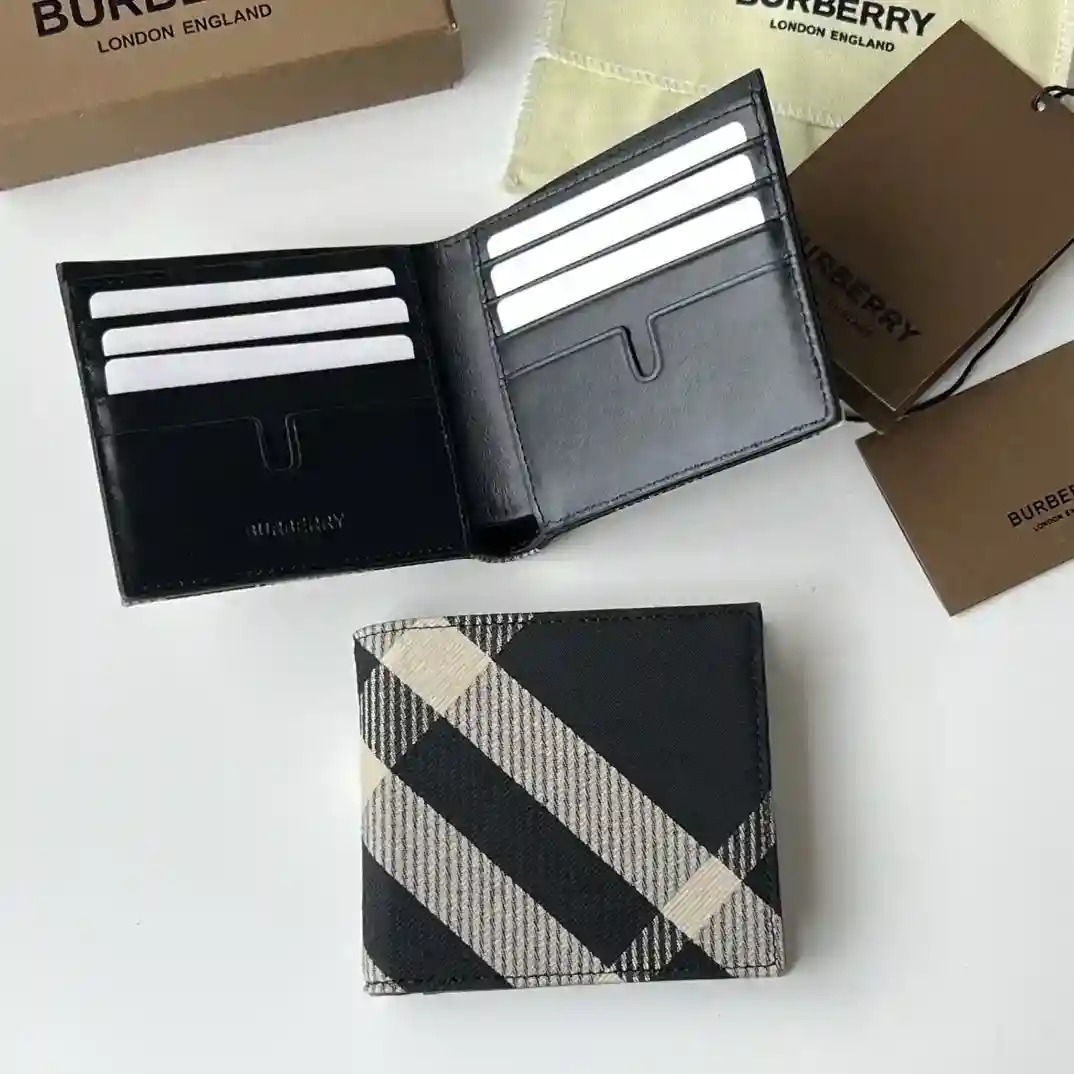 Imagen [9]-Burberry bi-fold clip de dinero corto elegir la tela de mezcla de algodón para crear un patrón de cuadros de estambre jacquard decorativo utilizando forro de cuero tamaño adecuado para el almacenamiento de monedas globales B-producto para el hogar ~ ~ ~ 👉👍 mano de obra fina 💋 tiro físico 📷🆔🆔🆔🆔 80895201 negro tamaño 11cm*10cm* 150- high replica bags