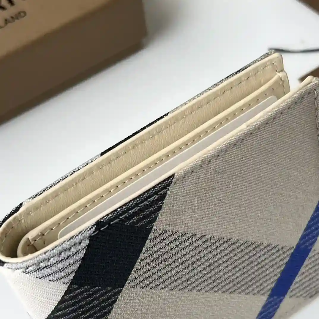 Image [4]- Bifold short money clip choose cotton blend fabric to create decorative jacquard worsted plaid using leather lining size suitable for storing global currencies B-home product ~~ 👉👍 fine workmanship 💋 physical shooting 📷🆔🆔🆔80895201 white Size. 11cm*10cm*-High quality bags