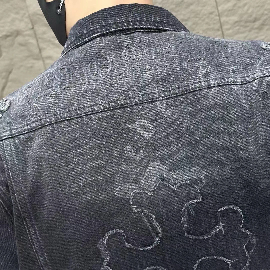 Image [8]-P660 Chrome Hearts Crocker Hearts Early Spring 2025 Fashion ! Réplique de comptoir veste en denim veste Fabrication haut de gamme Quincaillerie invité Lavage haut de gamme La couleur est super correcte ! Un article de mode indispensable ! Importé denim tissu détails avec des matériaux sont très soignés pour montrer l'intention ultime du concepteur de produire plus comme une version globale de l'artisanat de l'impressionnante haut de gamme que dans ! Taille : M-XXL (175 145 livres L usure maximale 190 livres)-sacs haute couture