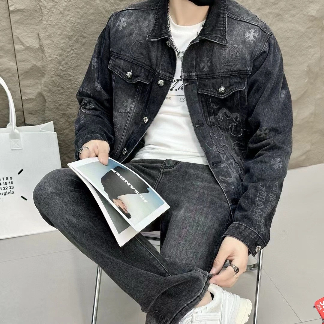 Image [4]-P660 Chrome Hearts Crocker Hearts Early Spring 2025 Fashion ! Réplique de comptoir veste en denim veste Fabrication haut de gamme Quincaillerie invitée Lavage haut de gamme Les couleurs sont superbes ! Un article de mode indispensable ! Importé denim tissu détails avec des matériaux sont très soignés pour montrer l'intention ultime du concepteur de produire plus comme une version globale de l'artisanat de l'impressionnante haut de gamme que dans ! Taille : M-XXL (175 145 livres L usure maximale 190 livres)-sacs haute couture